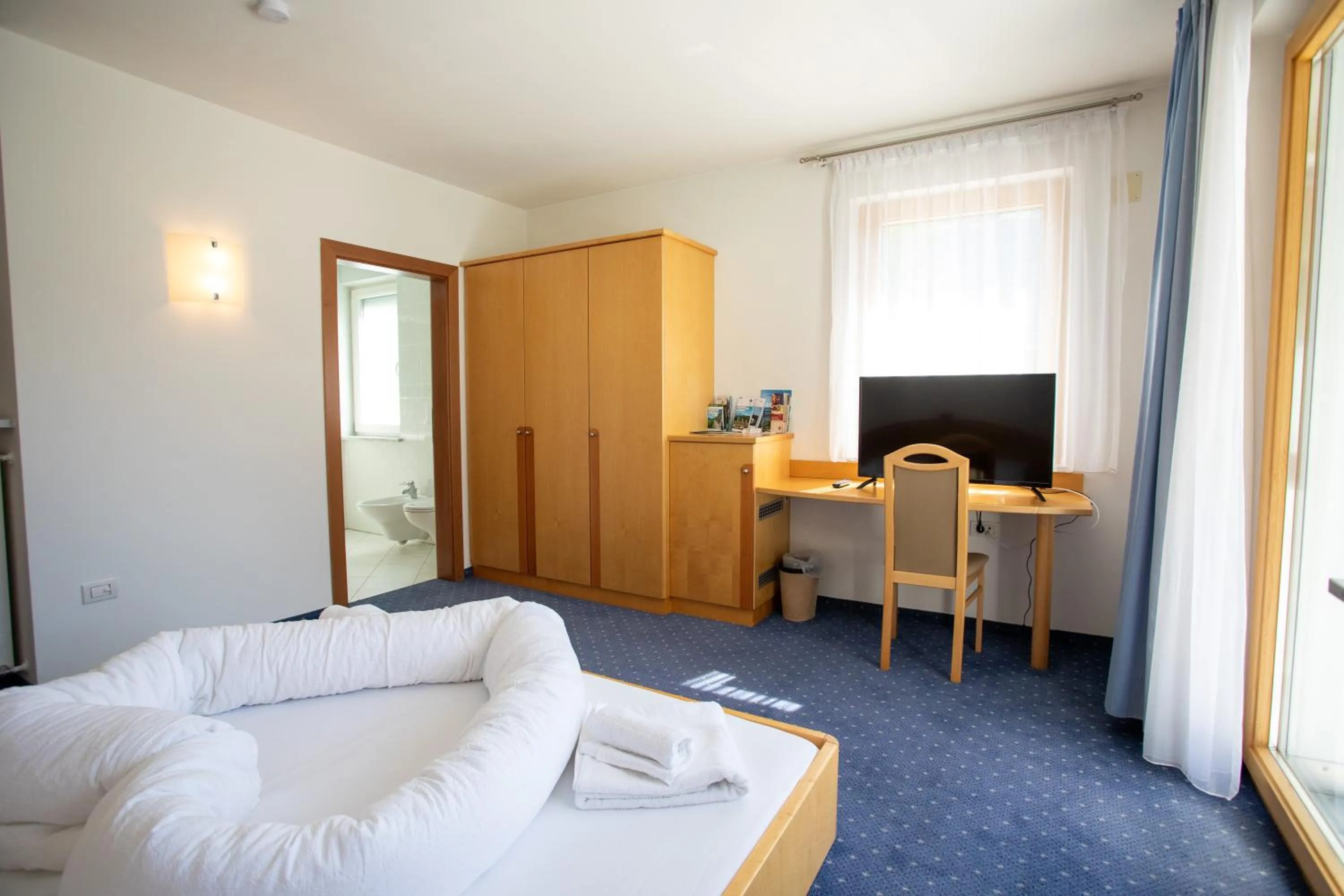 wardrobe in Bad Kochenmoos