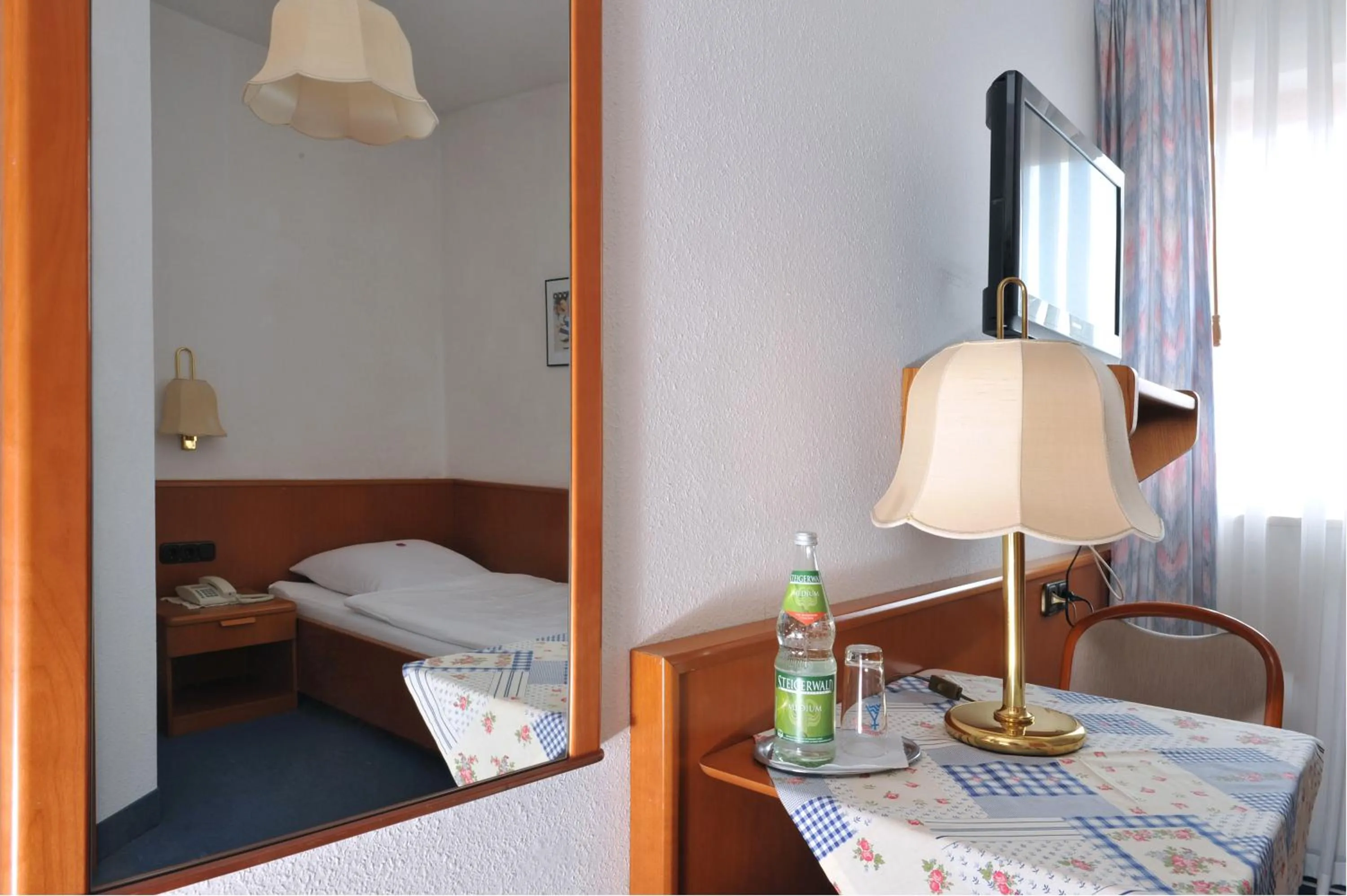 Photo of the whole room, Bed in Hotel Grüner Baum