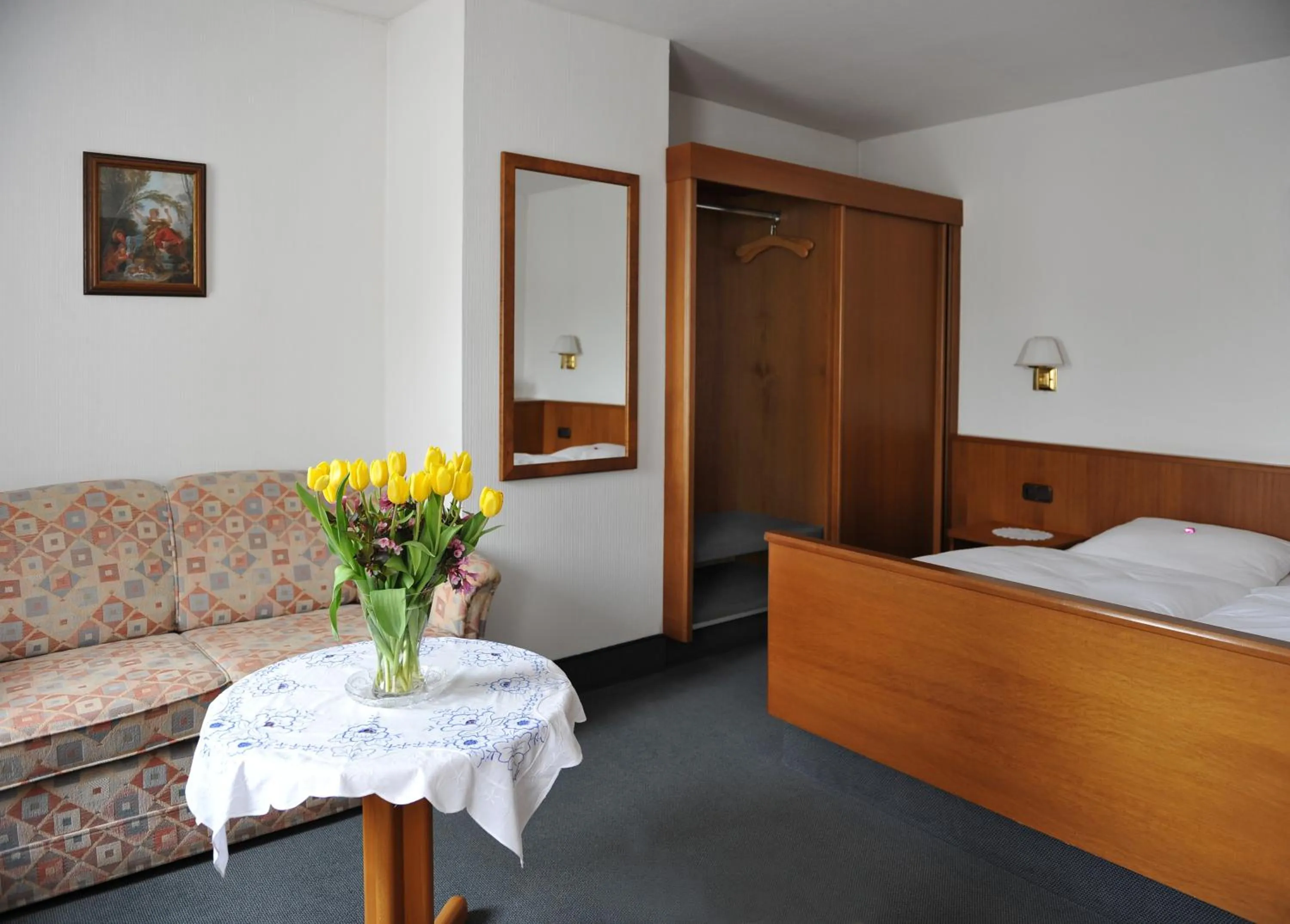 Photo of the whole room, Bed in Hotel Grüner Baum