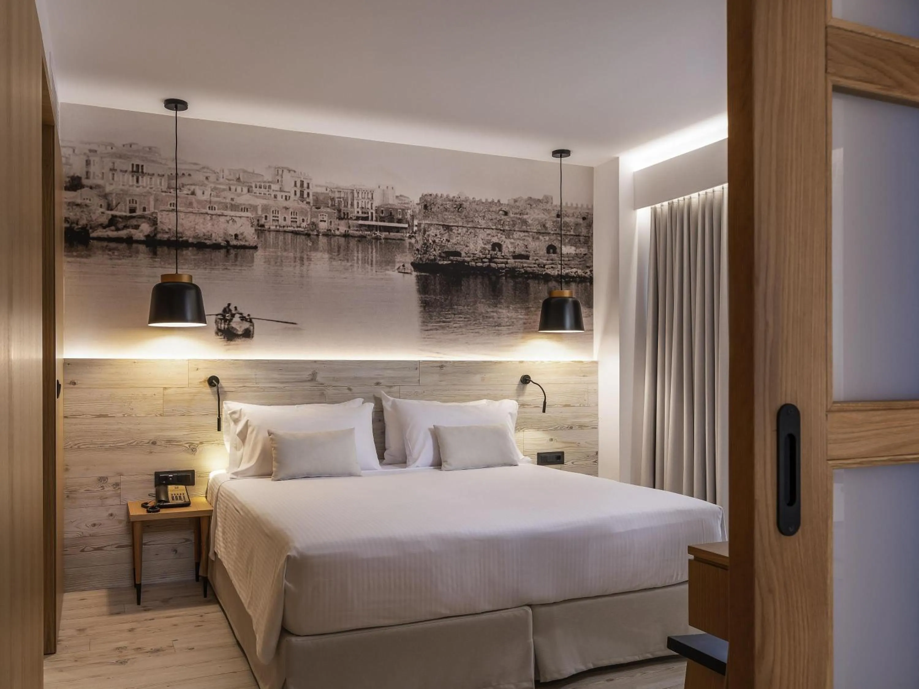 Bedroom, Bed in Ibis Styles Heraklion Central