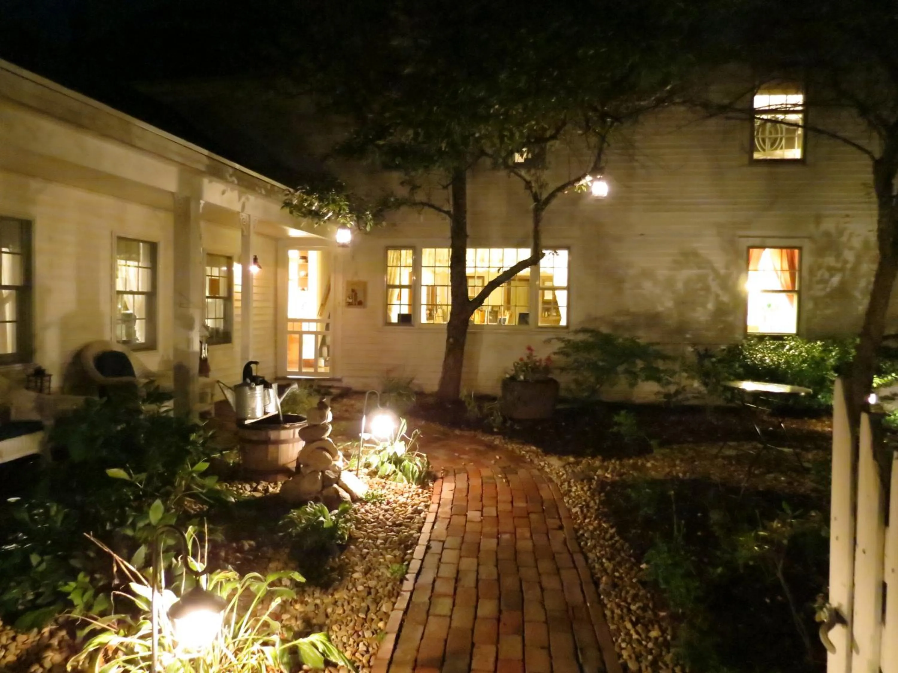 Night in Timber Post Bed & Breakfast