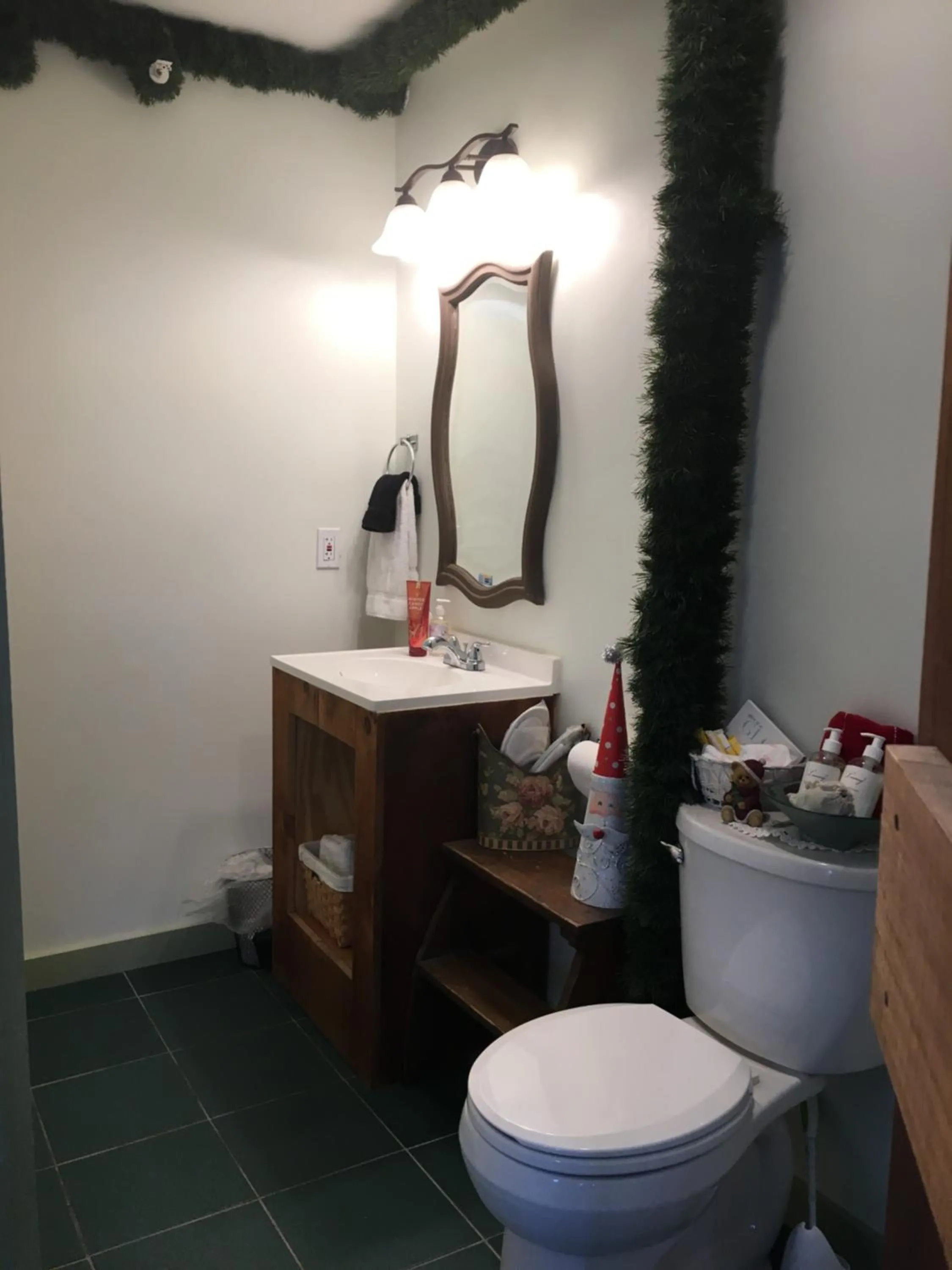 Bathroom in Timber Post Bed & Breakfast