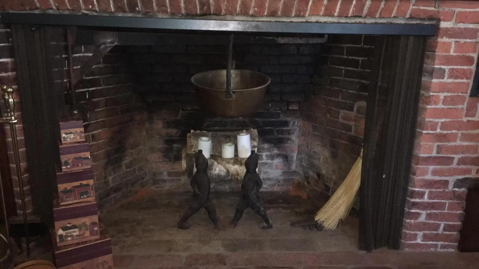 Dining area in Timber Post Bed & Breakfast