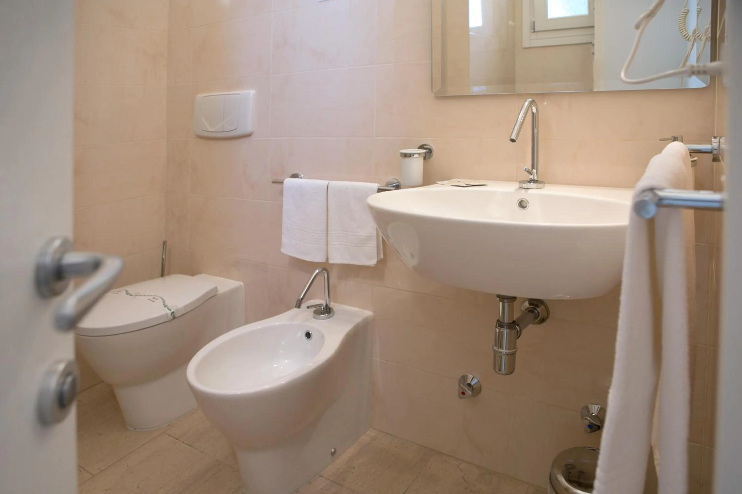 Shower in Antica Masseria Ficazzana - Tenuta