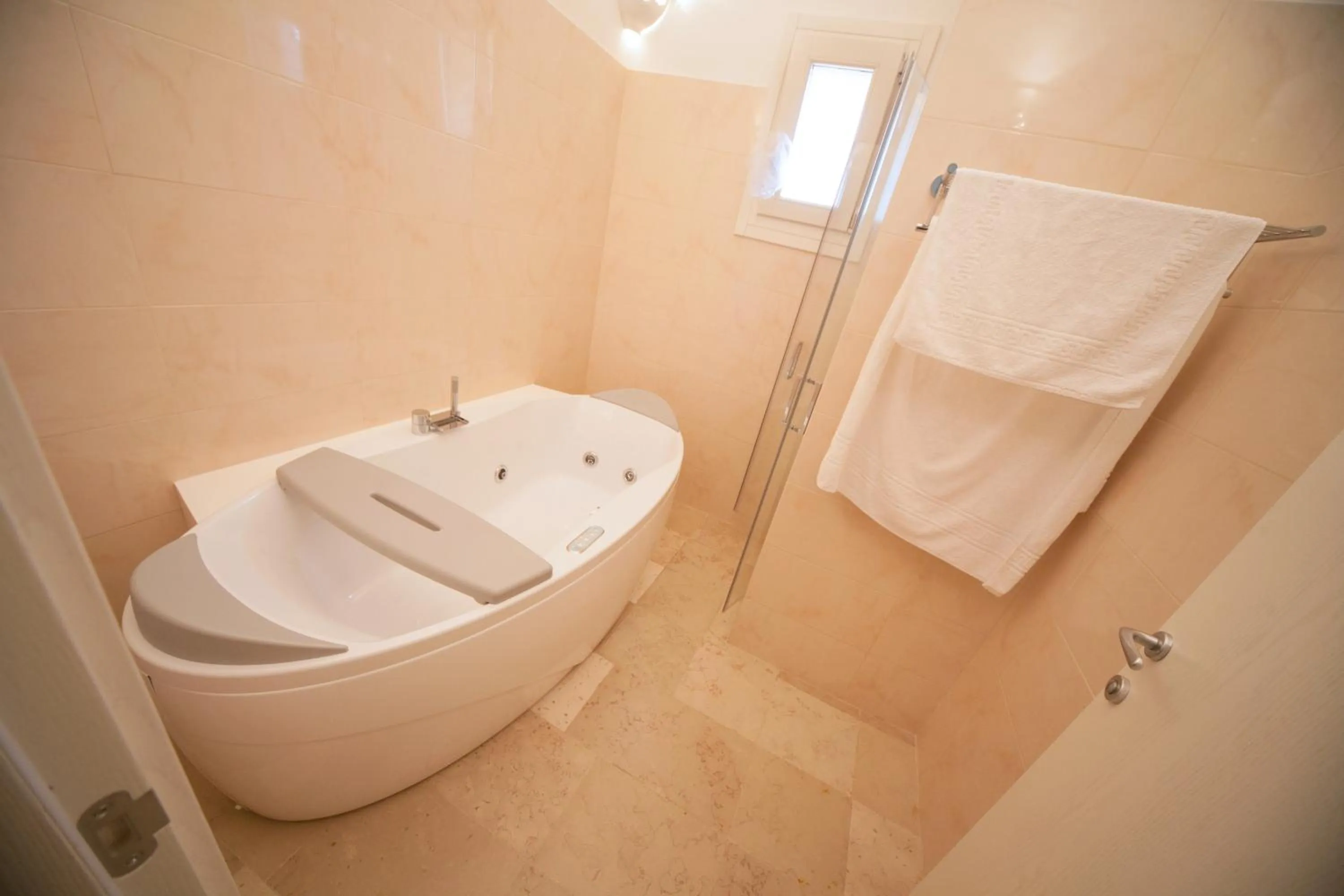 Shower in Antica Masseria Ficazzana - Tenuta