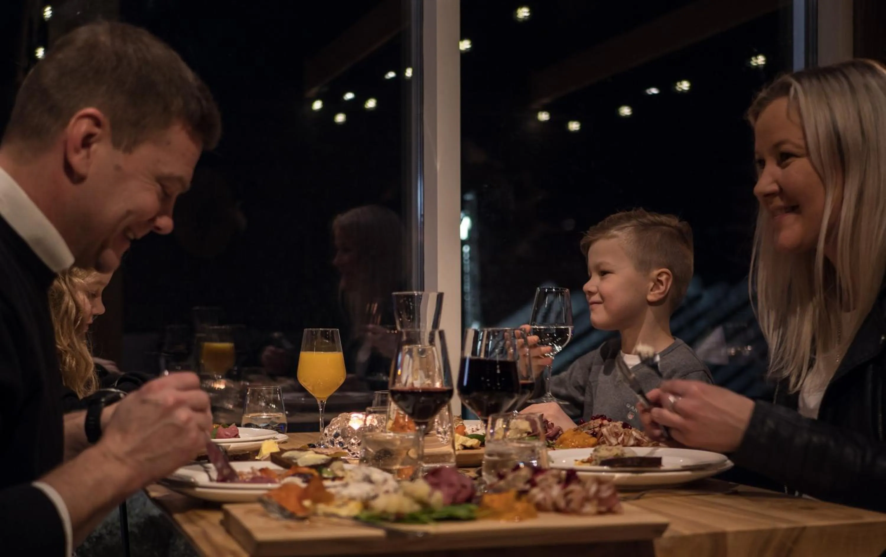 Restaurant/places to eat in Northern Lights Ranch