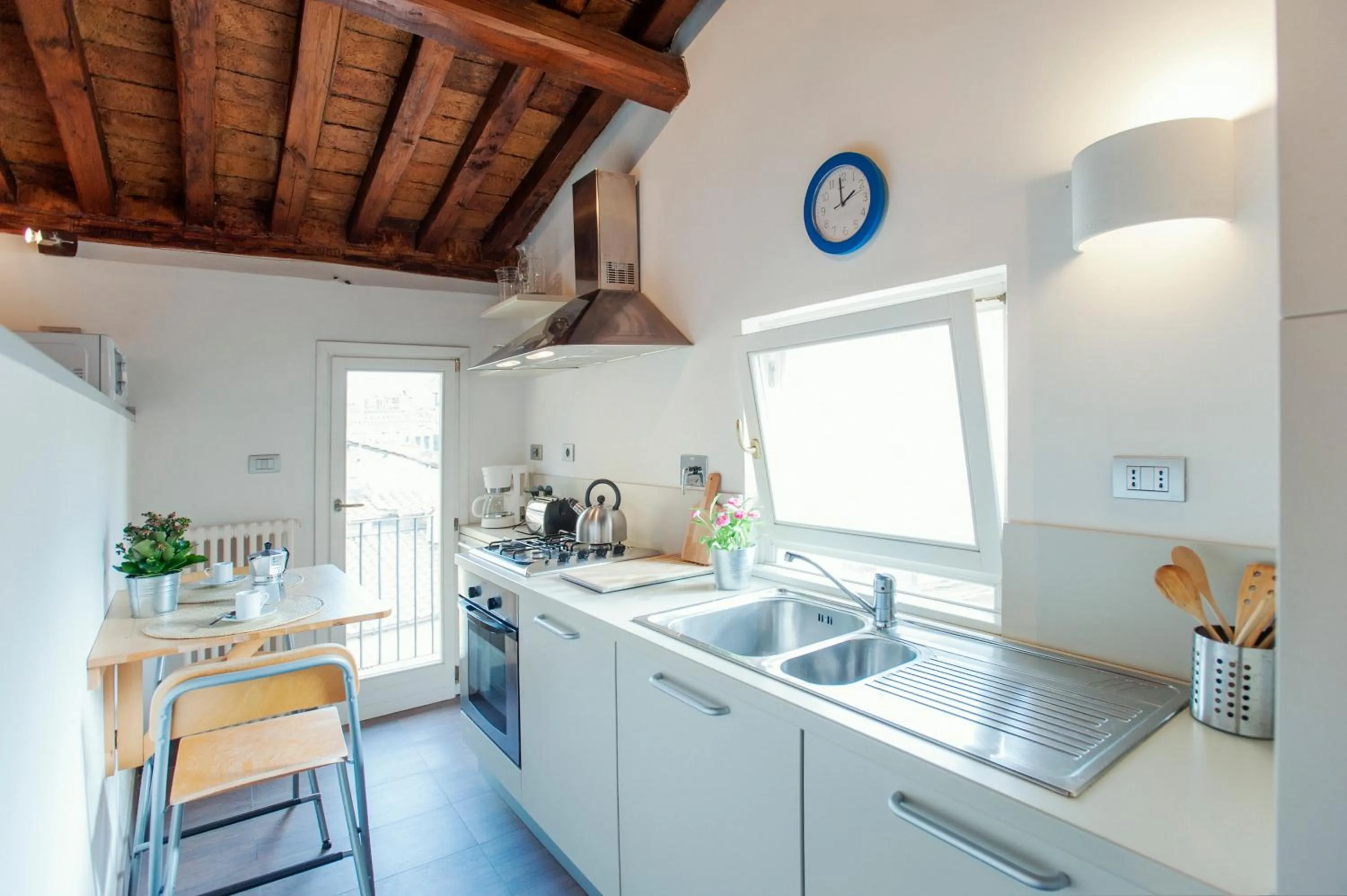 Kitchen or kitchenette in Domizio