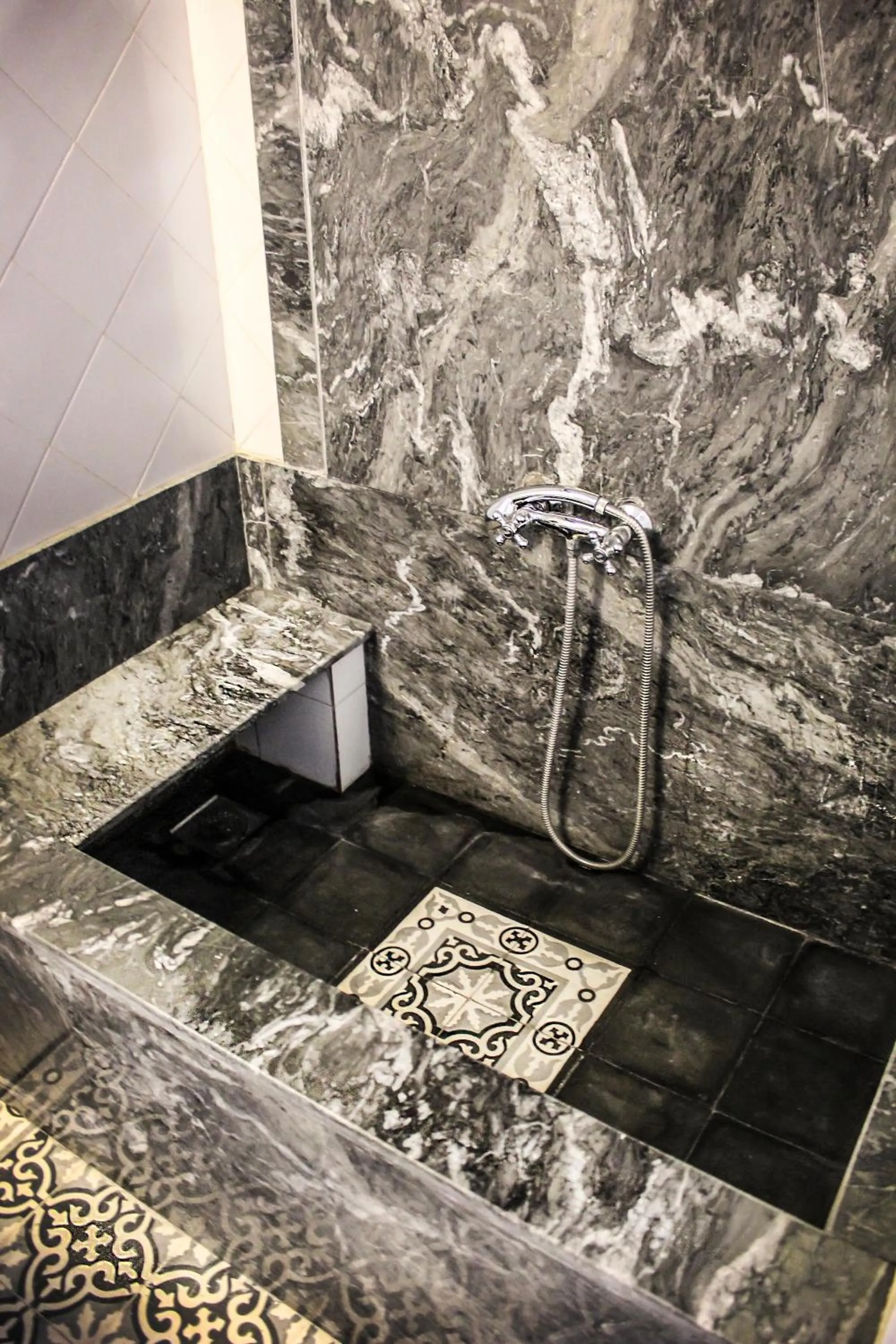 Shower in Riad Dar Arsama