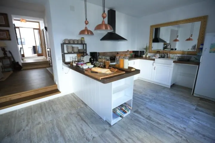 Communal kitchen in Casa Rural Miller's of Frigiliana