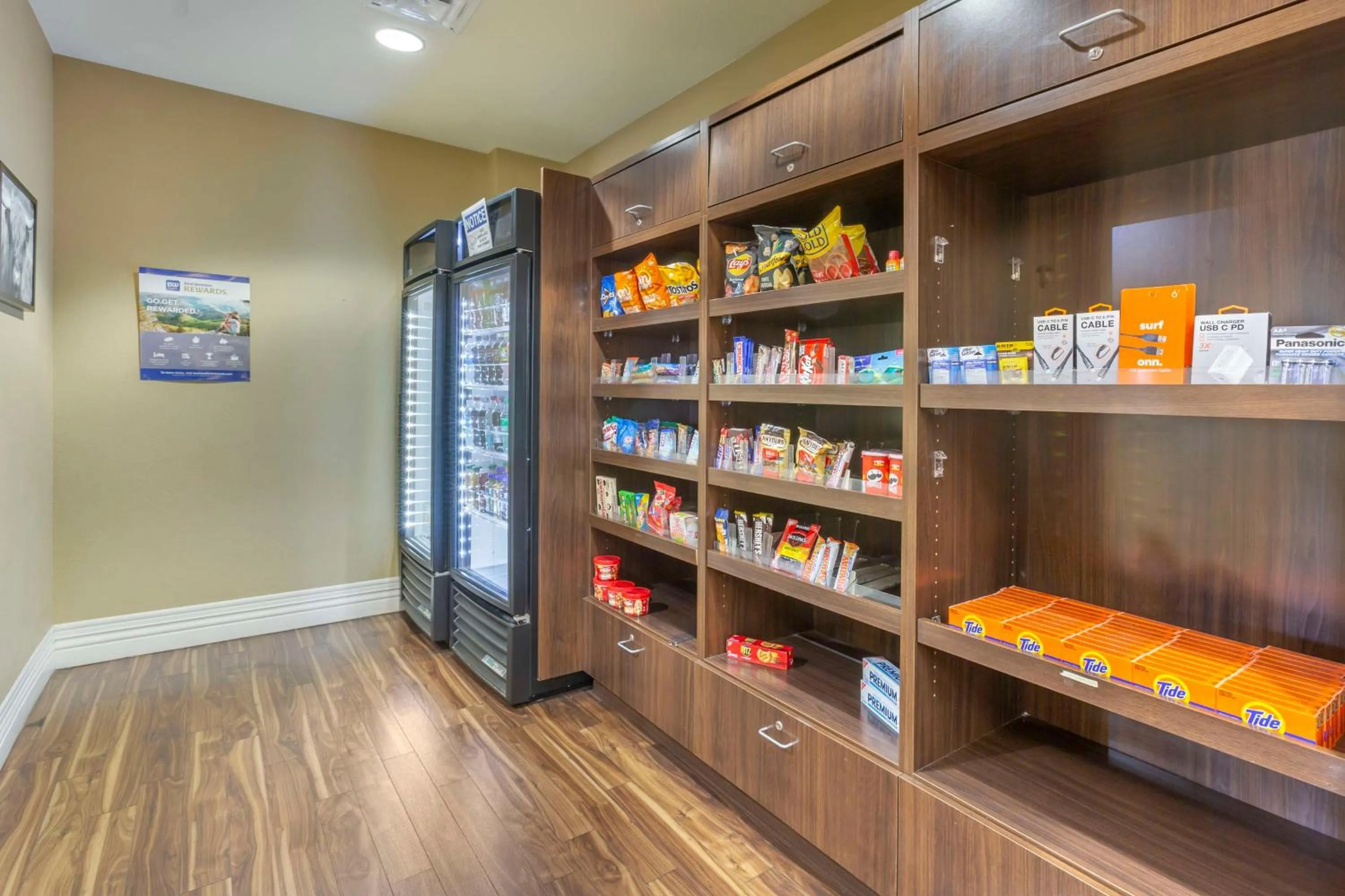 Property building in Best Western Plus Chandler Hotel & Suites