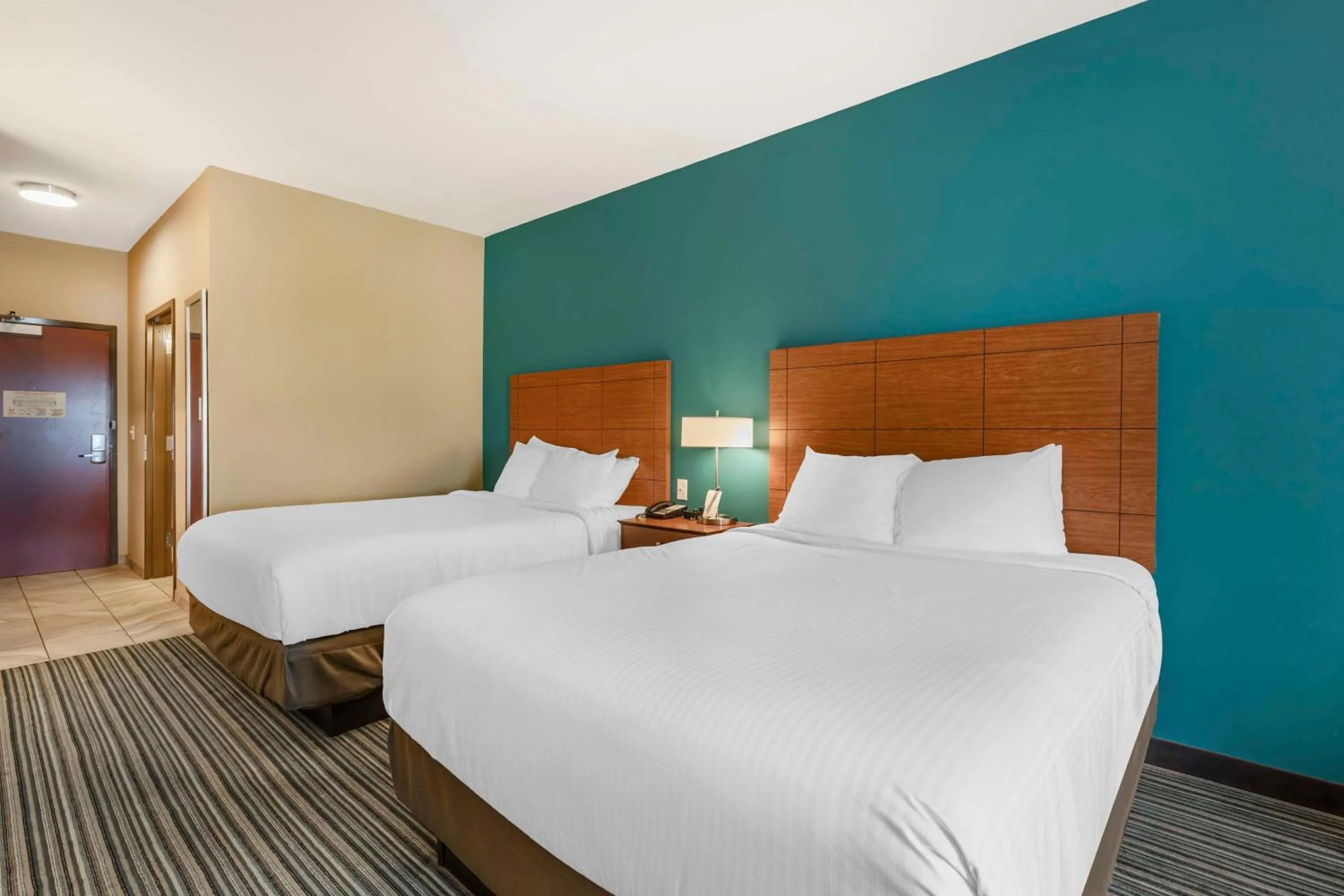 Bedroom, Bed in Best Western Plus Tuscumbia/Muscle Shoals Hotel & Suites