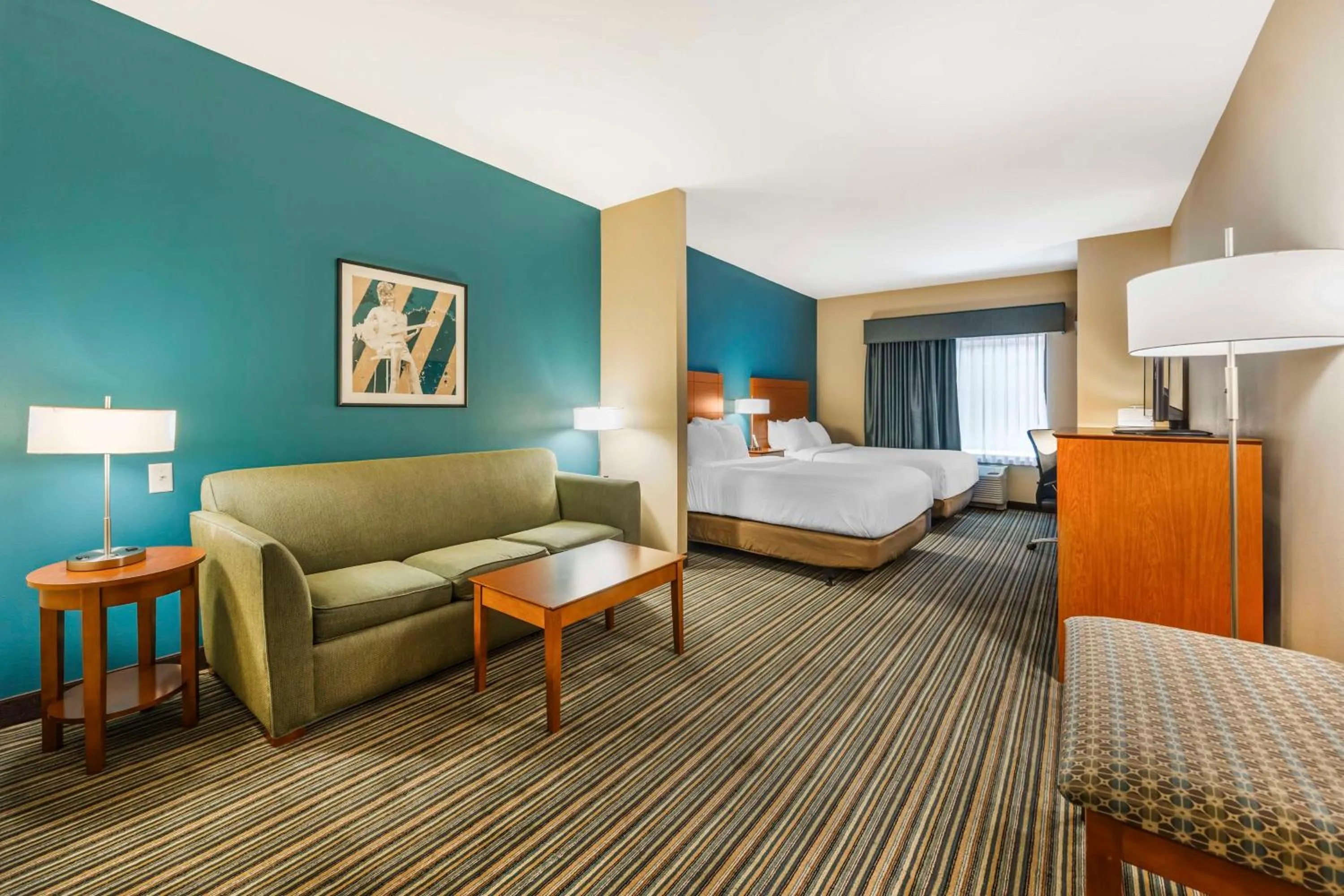 Bedroom, Bed in Best Western Plus Tuscumbia/Muscle Shoals Hotel & Suites