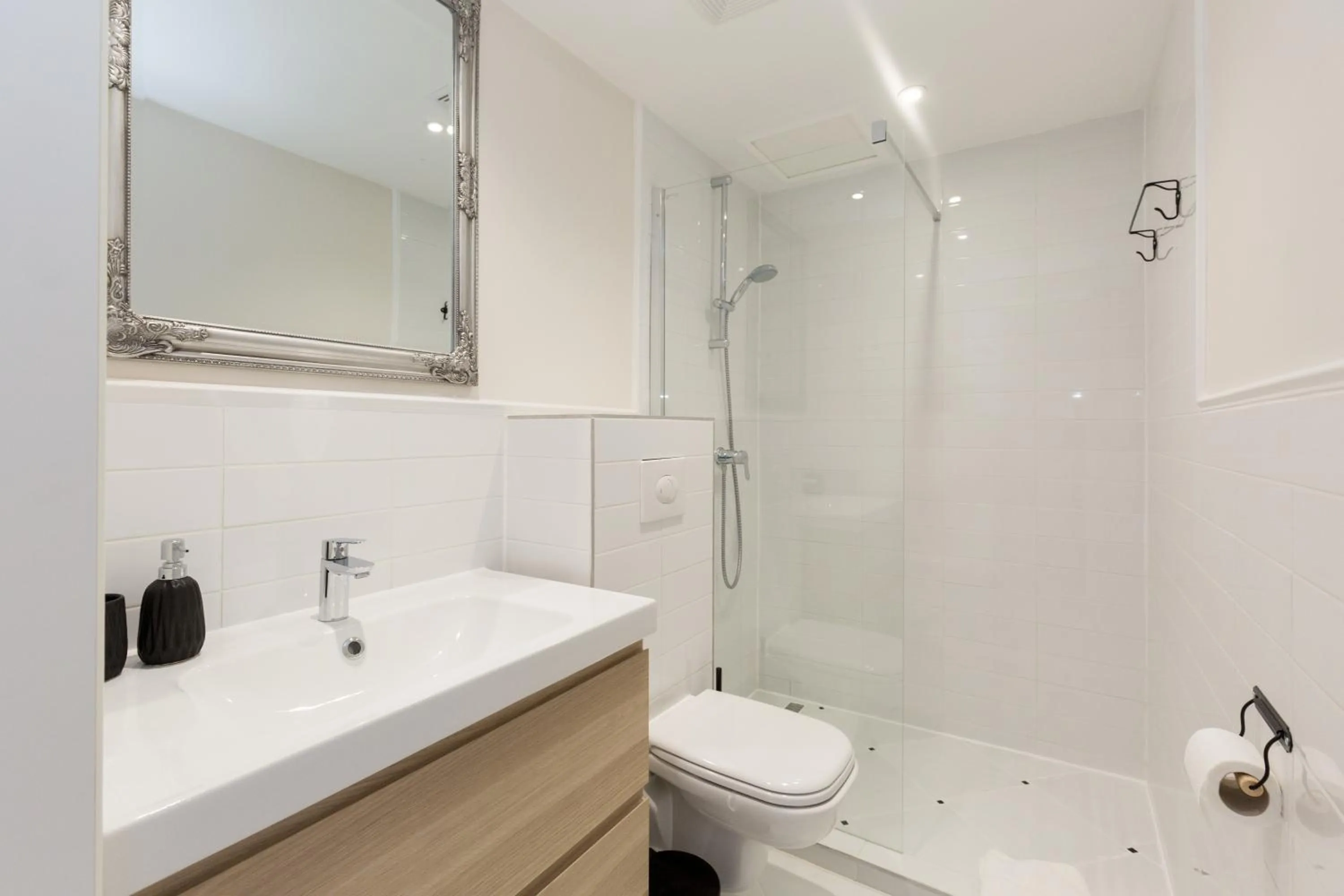 Bathroom in Otto Studios