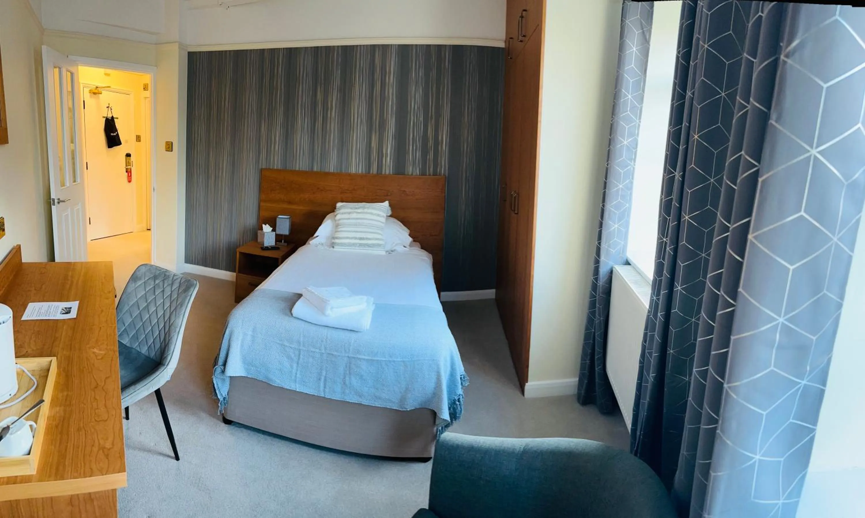 Bedroom, Bed in Vincent House London Residence