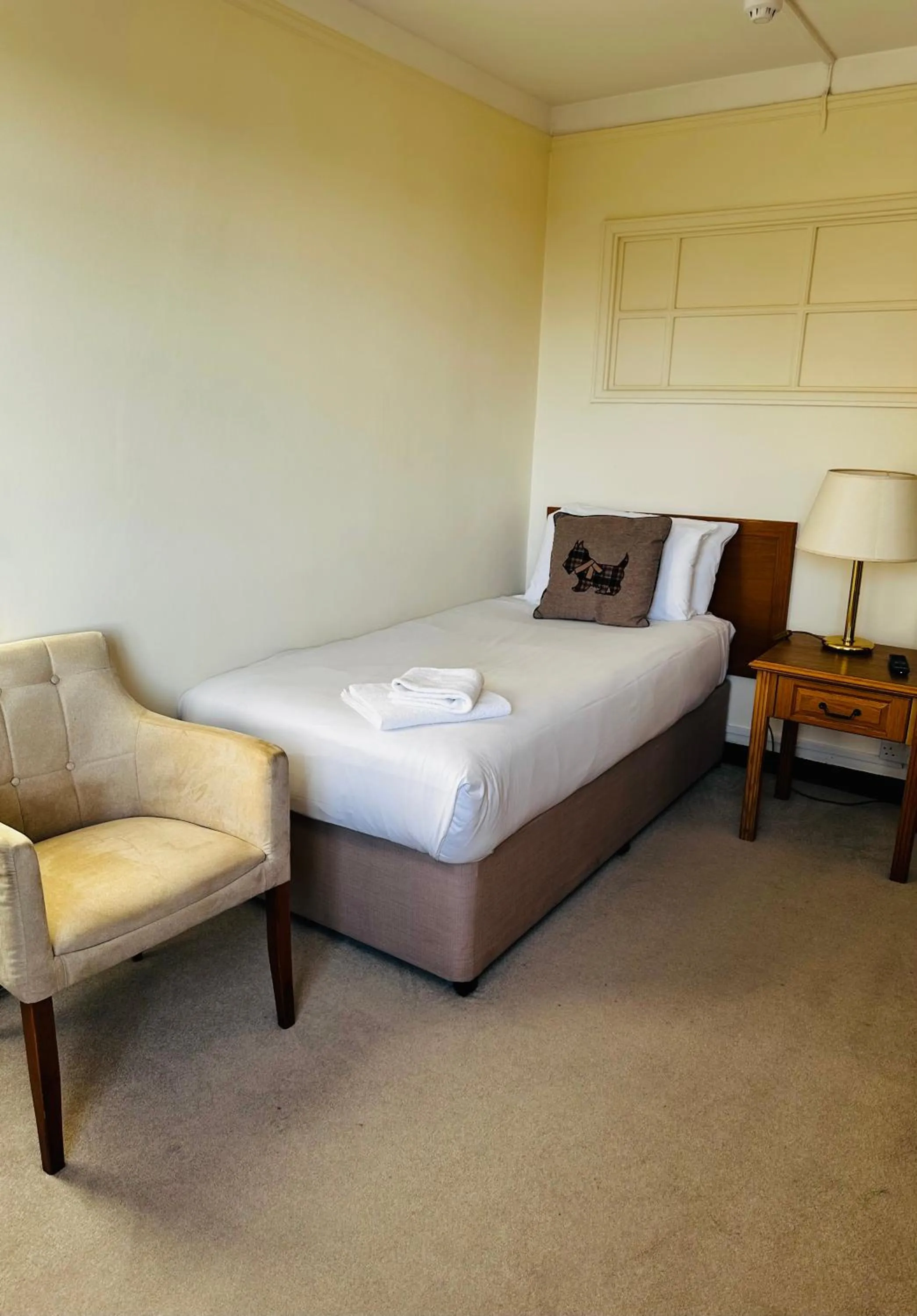 Bedroom, Bed in Vincent House London Residence