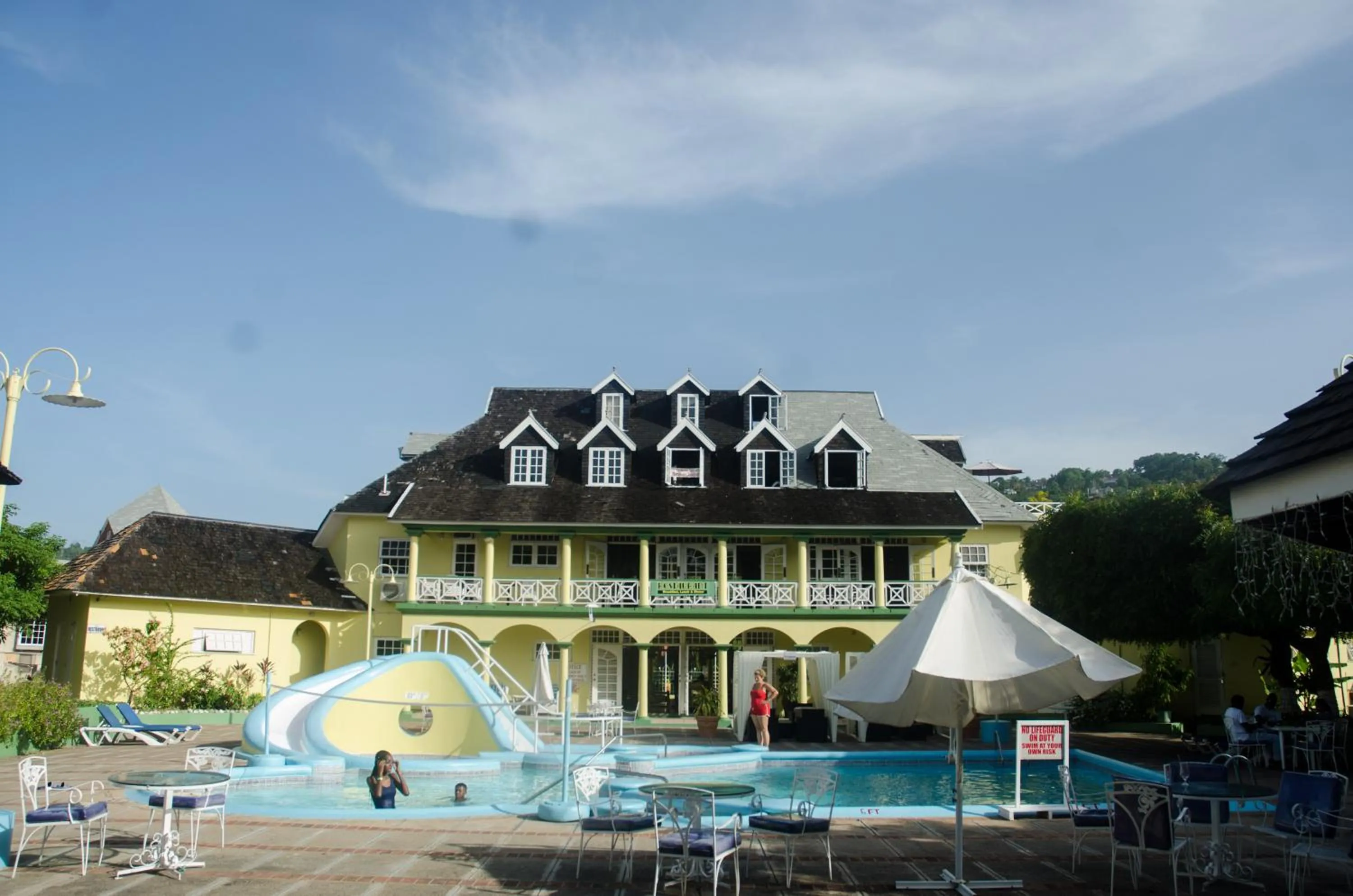 Swimming pool in Deluxe SandCastles Condos