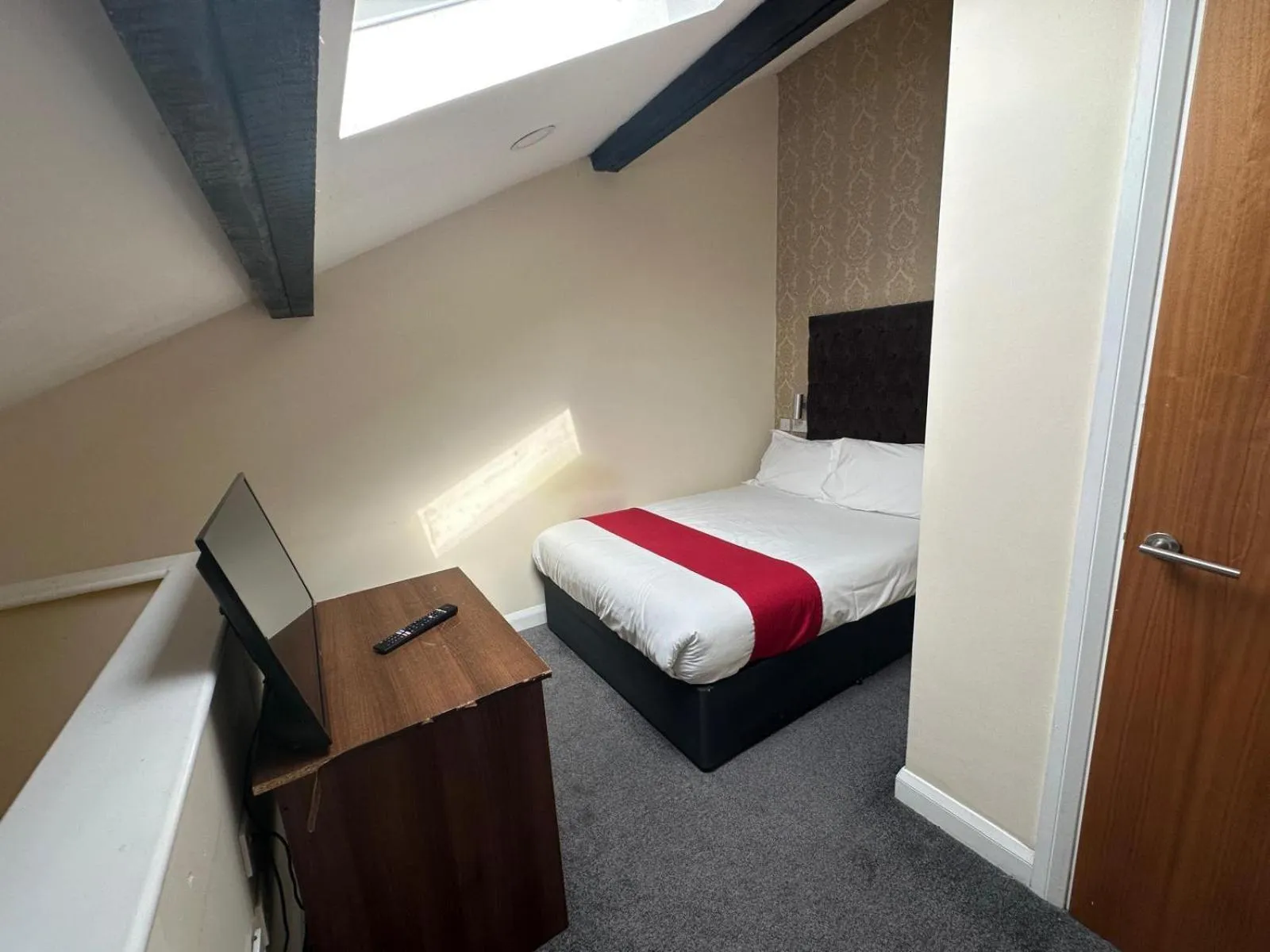 Bedroom, Bed in Trivelles Seaforth