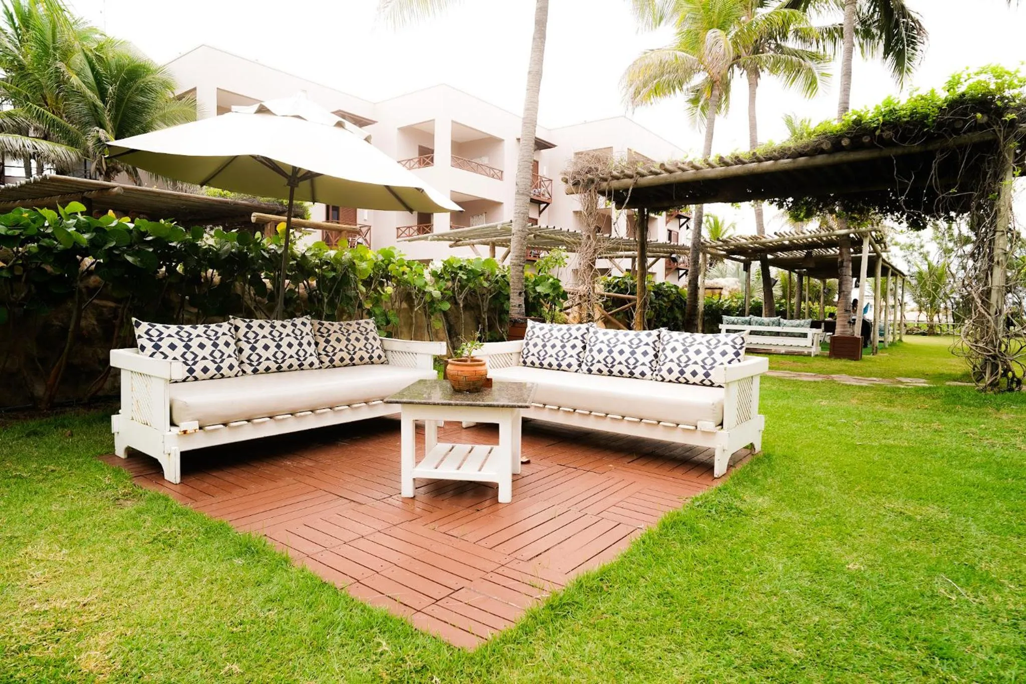 Garden in Hotel Varandas Beach