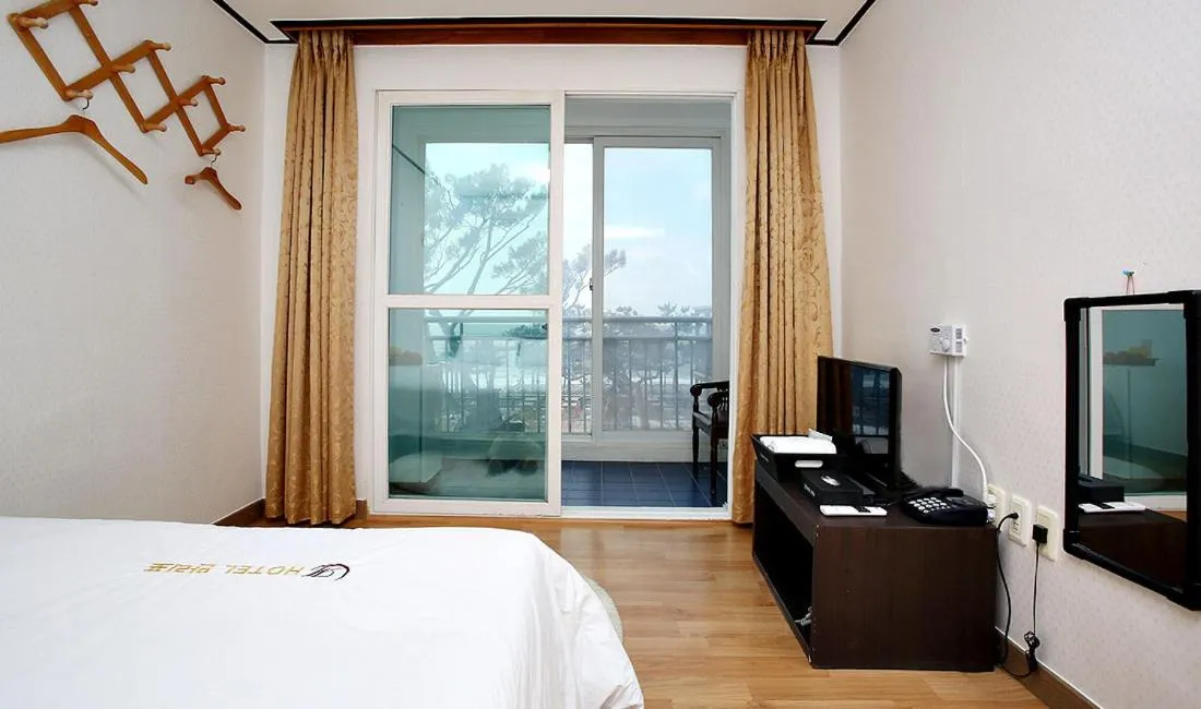 Decorative detail, Bed in Hotel Mallipo