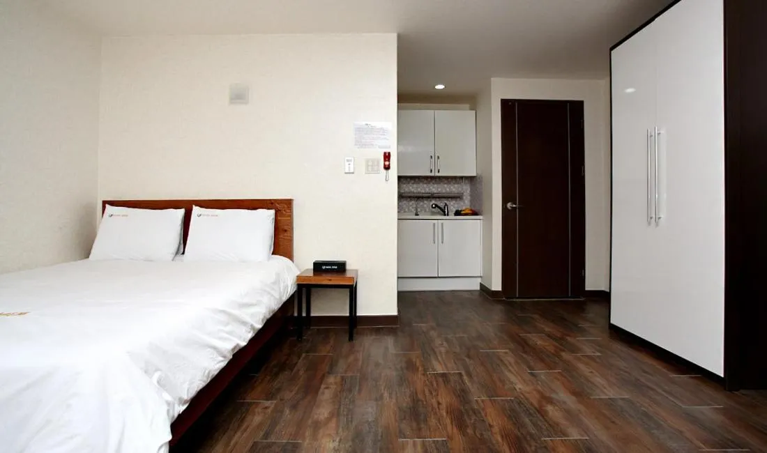 Decorative detail, Bed in Hotel Mallipo