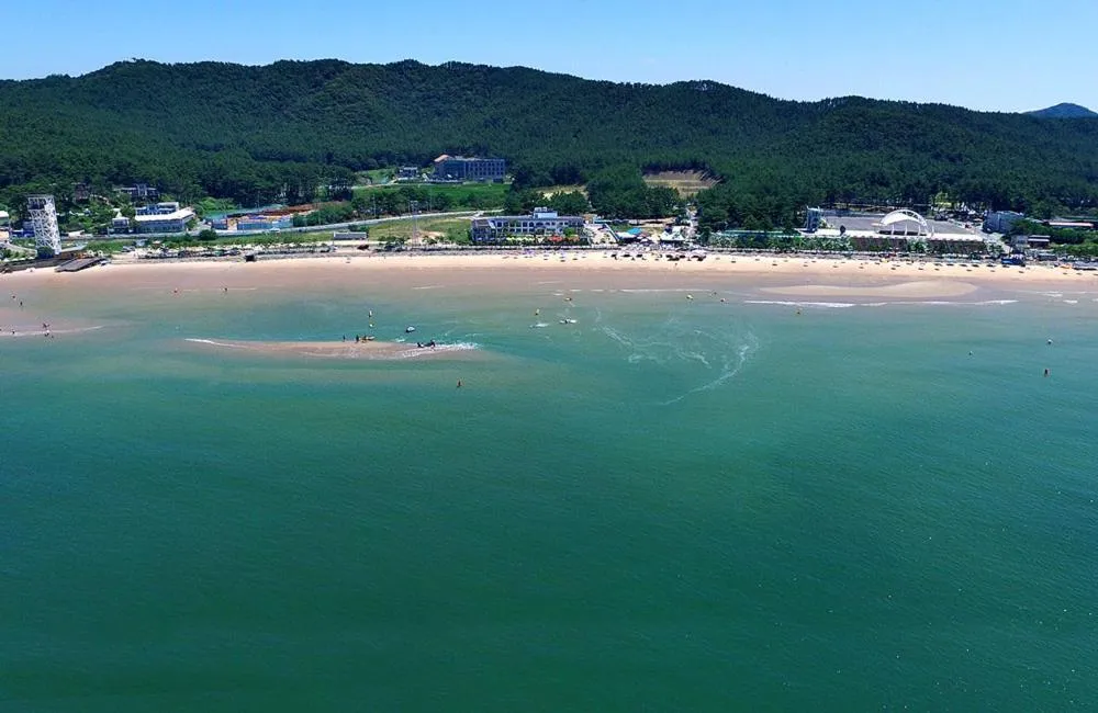 Sea view in Hotel Mallipo