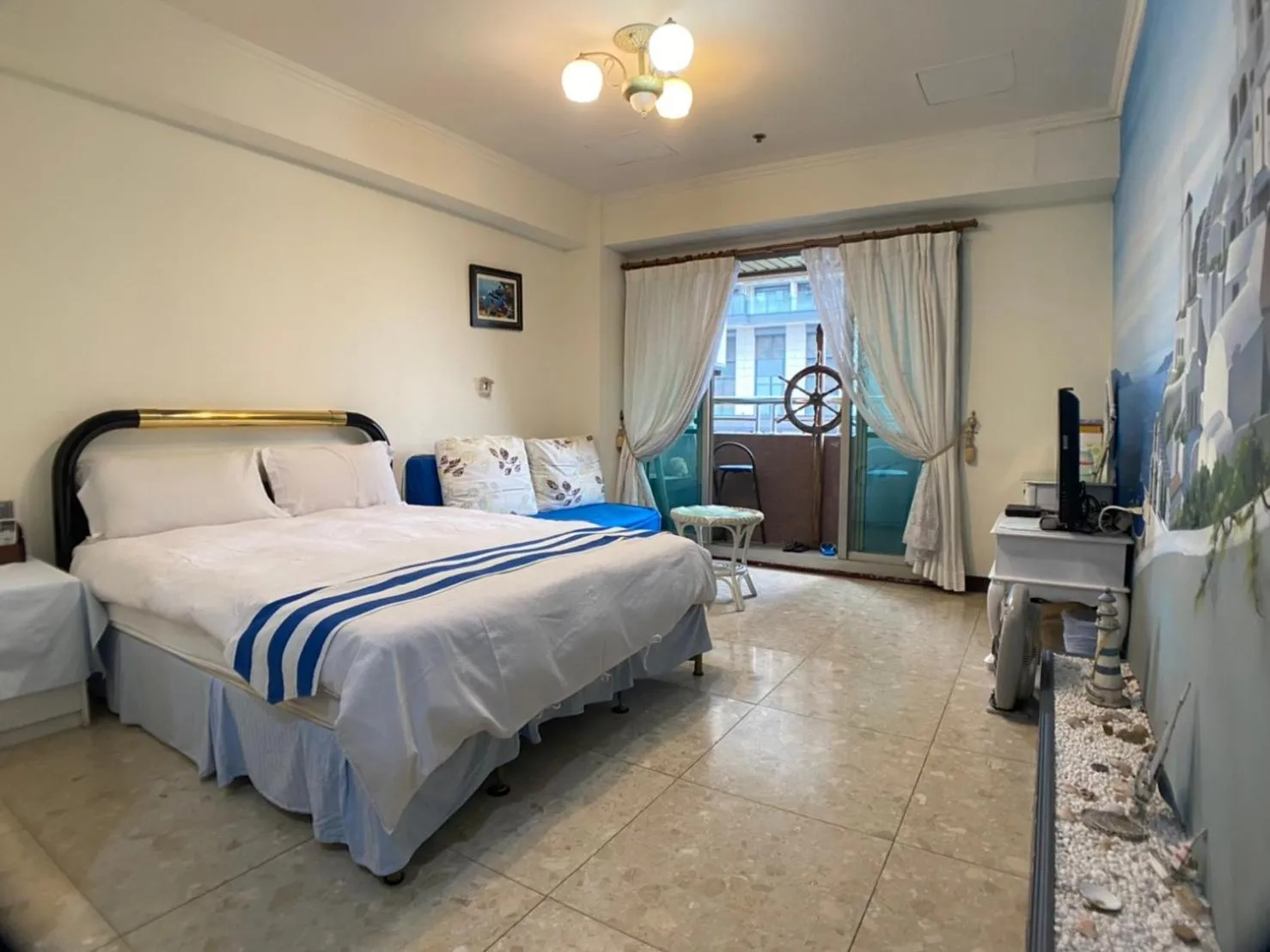 Bed in CT Theme Suite