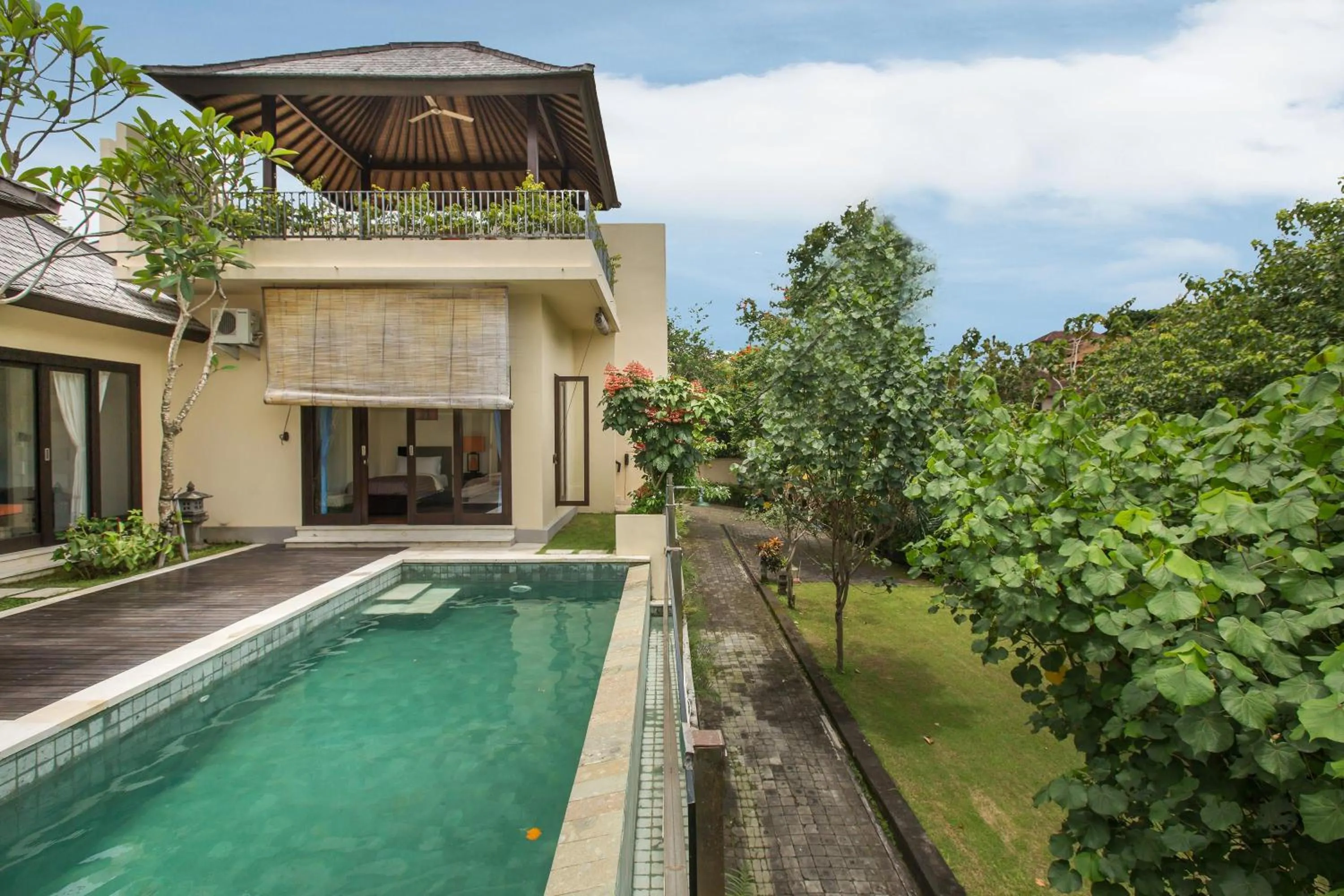 Swimming pool in The Reika Villas by Nagisa Bali