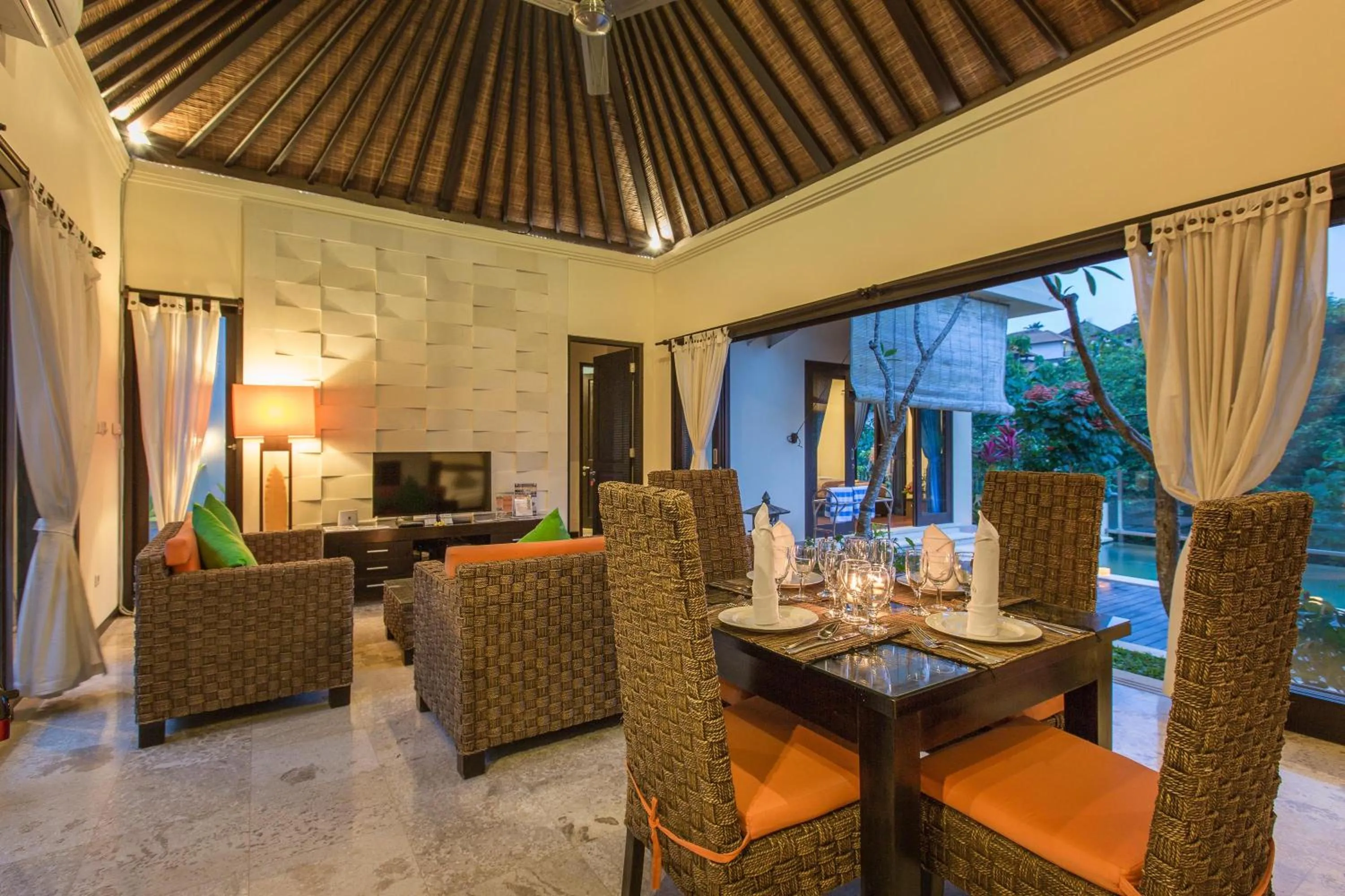 Restaurant/places to eat in The Reika Villas by Nagisa Bali