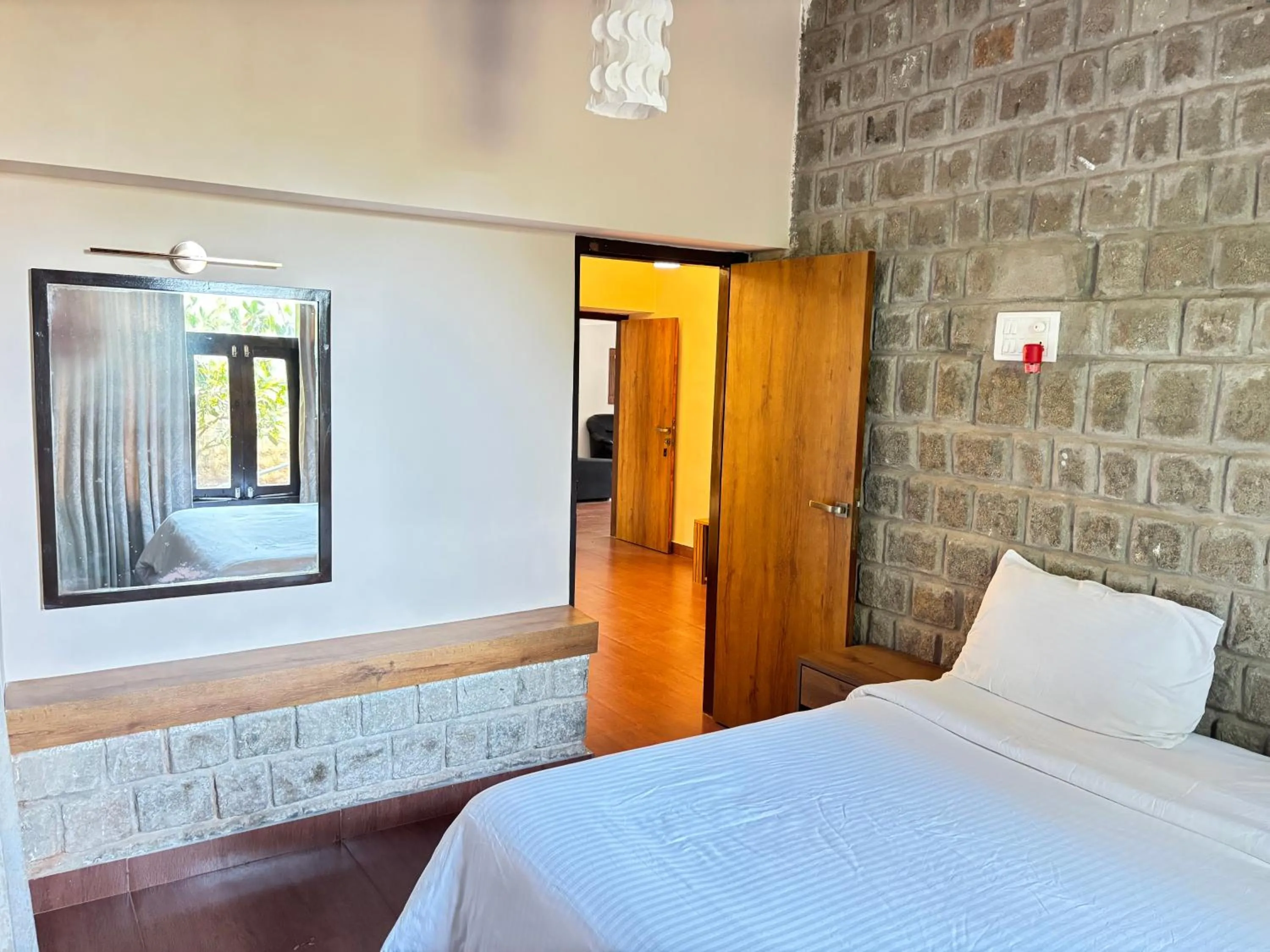 Bed in Zeenath Taj Gardens