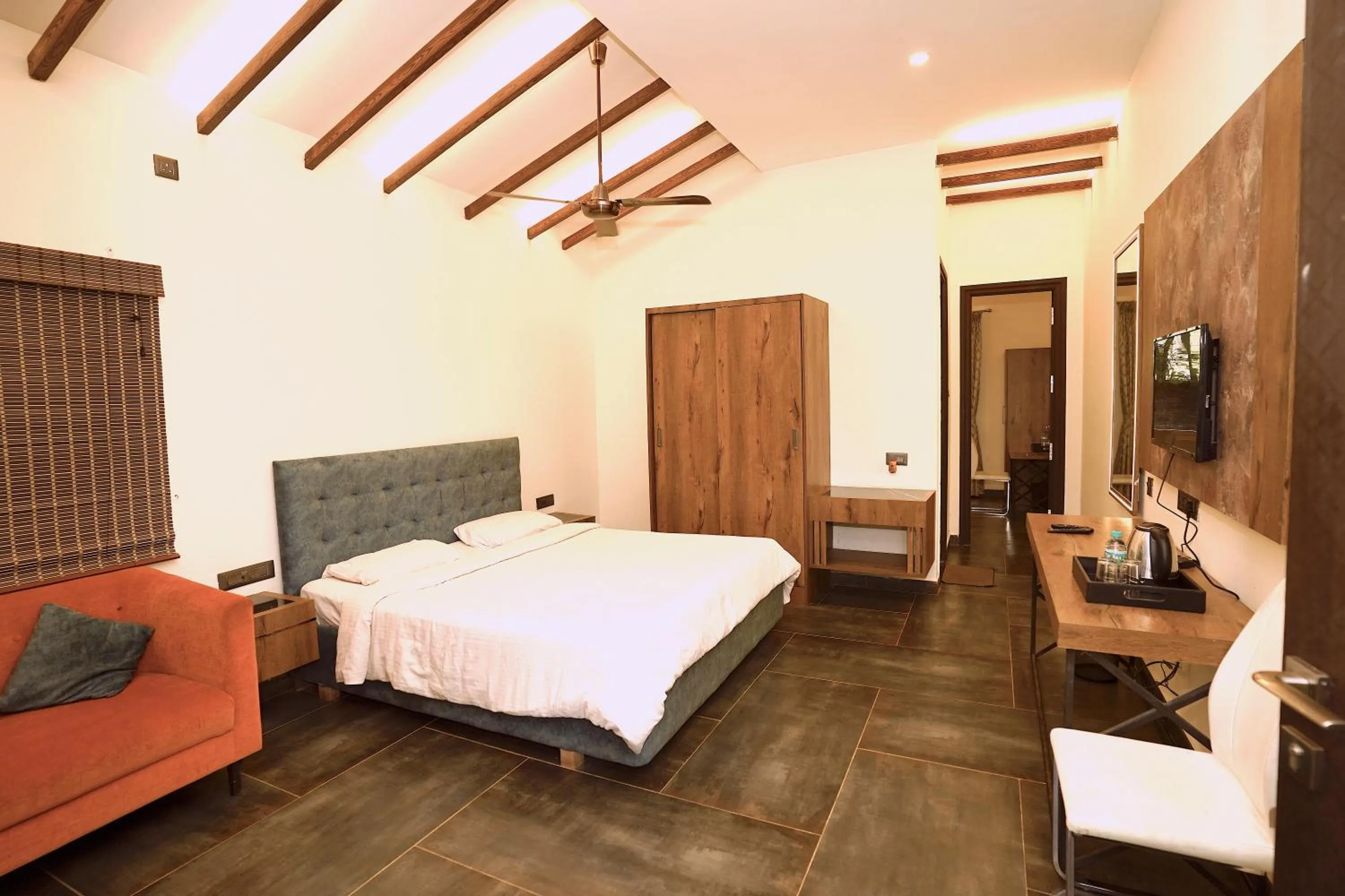 Bed in Zeenath Taj Gardens