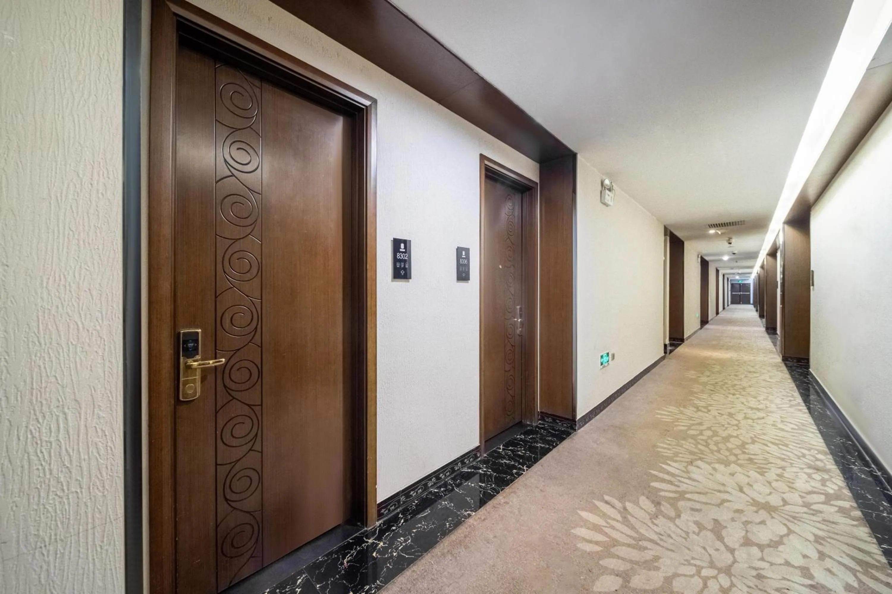 Property building in Bo Ai International Hotel Shanghai Pudong Airport Branch-Provide shuttle services to Pudong Airport and Disneyland