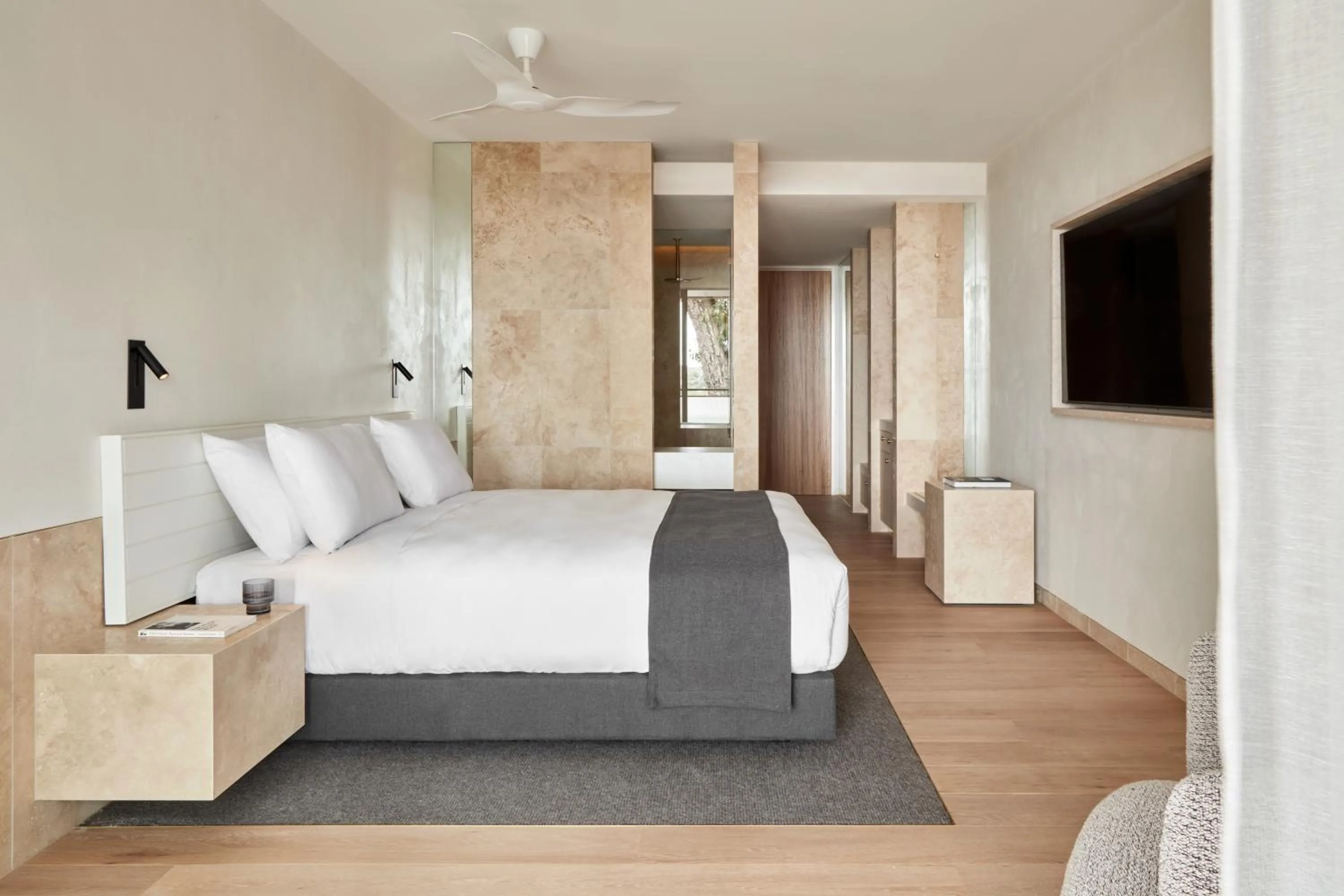 Bedroom, Bed in Hotel Sorrento