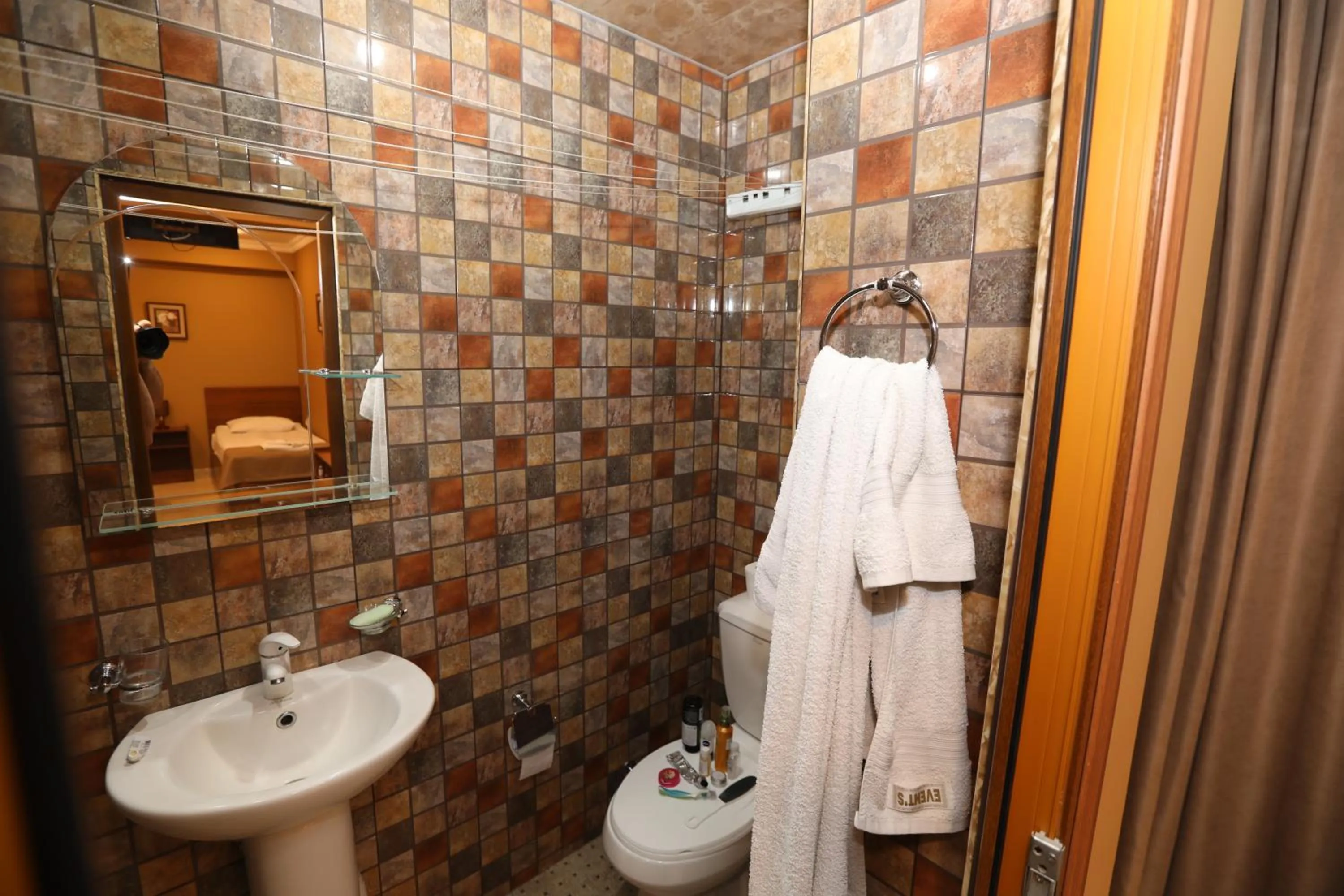 Shower in Popock Baghramyan