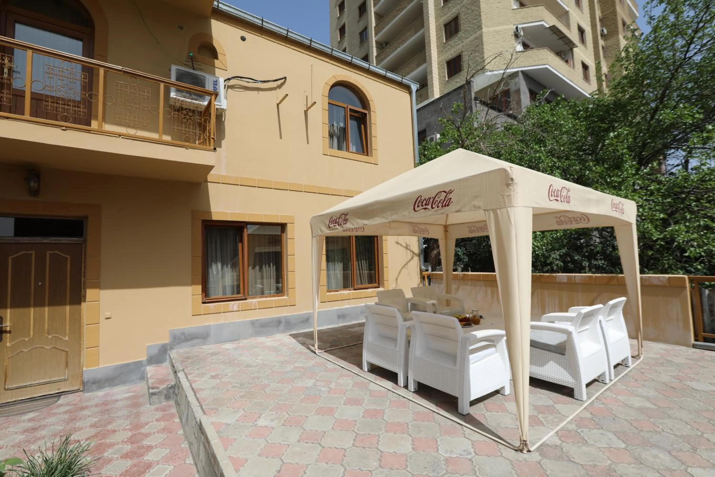 Property building in Popock Baghramyan