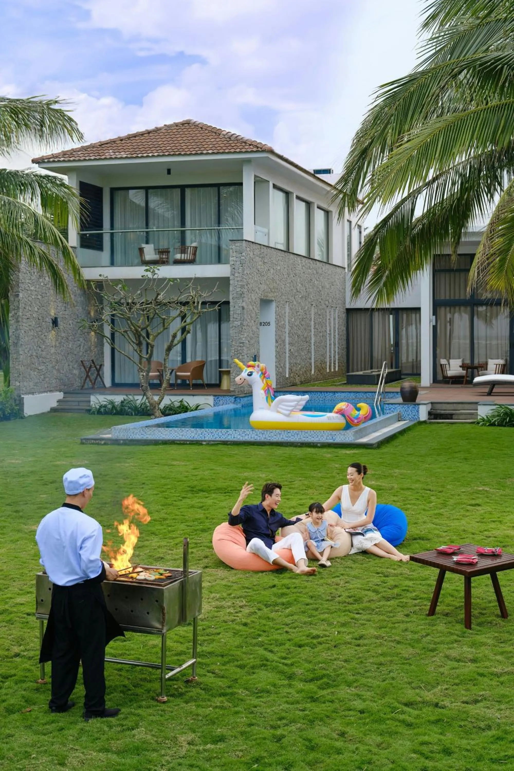Swimming pool in Renaissance Danang Hoi An Resort & Spa