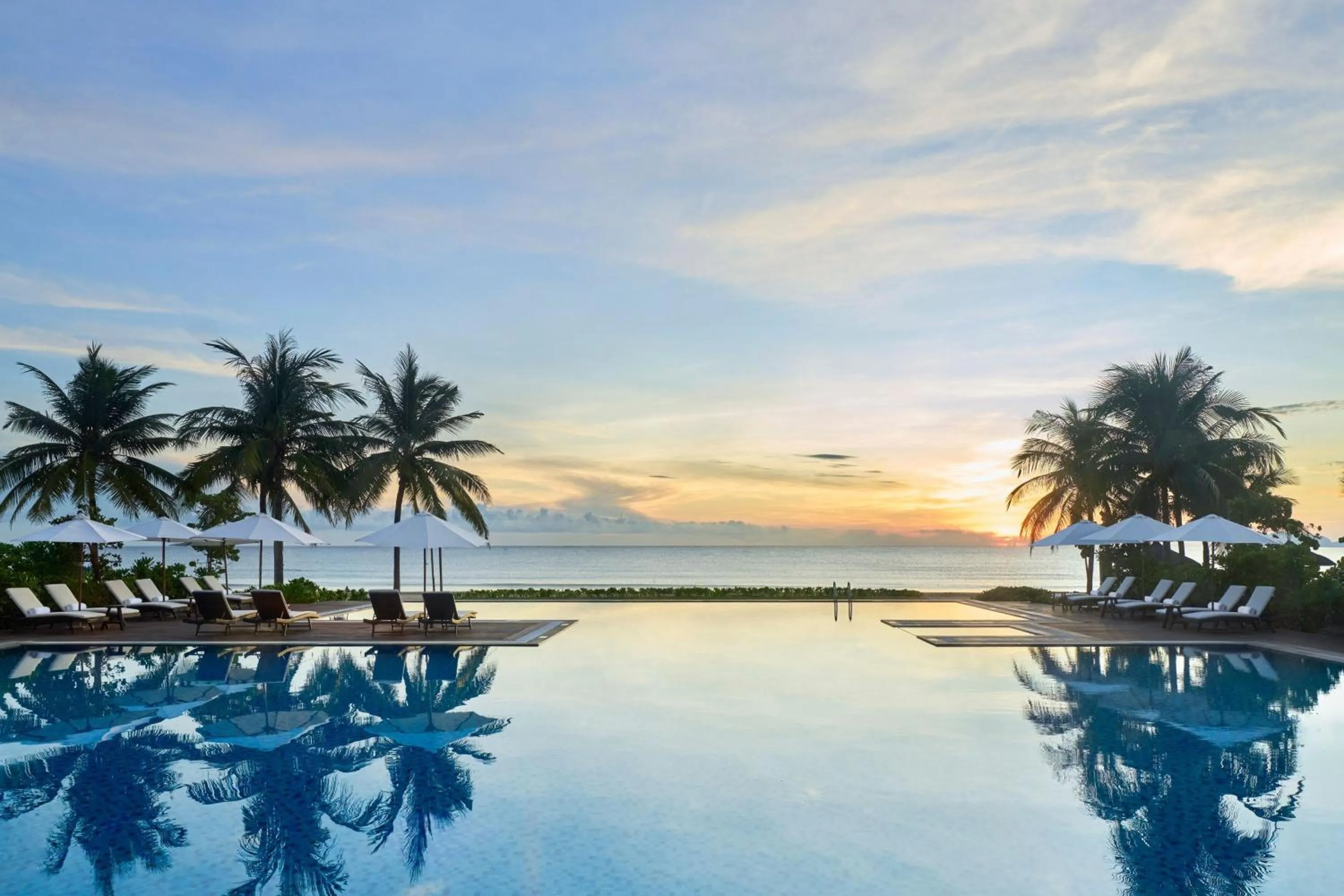 Swimming pool in Danang Marriott Resort & Spa, Non Nuoc Beach Villas