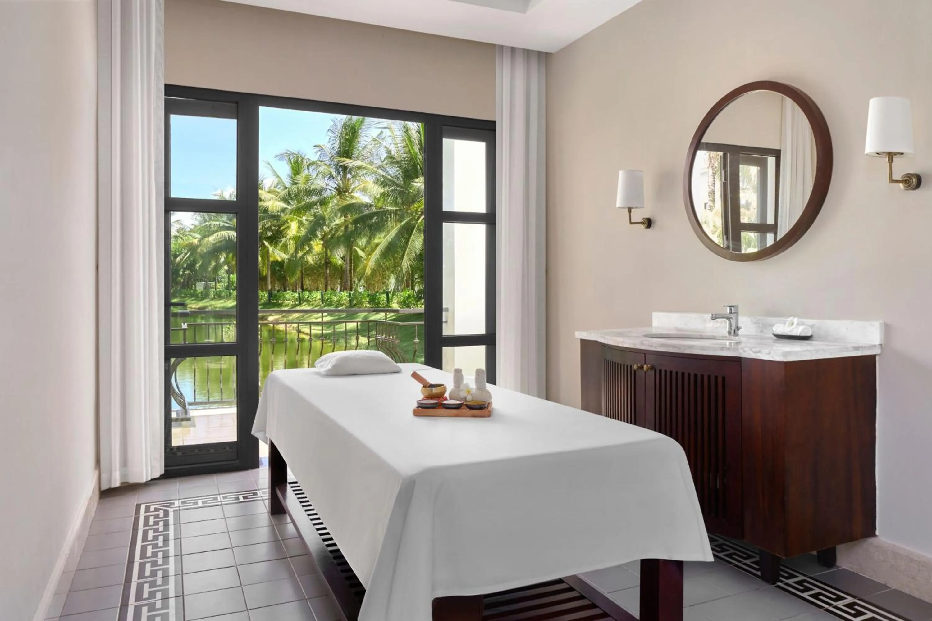 Spa and wellness centre/facilities in Danang Marriott Resort & Spa, Non Nuoc Beach Villas