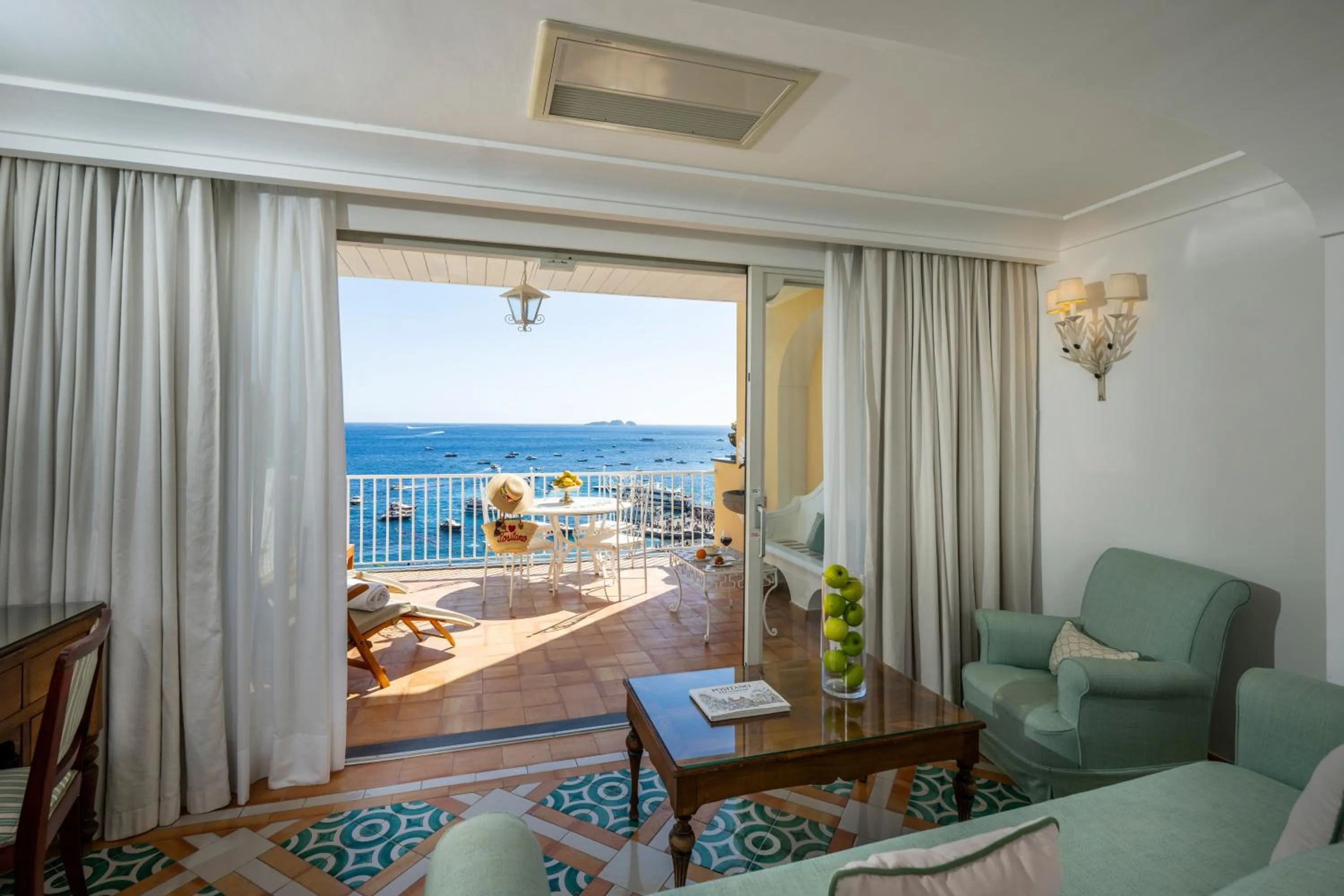 Living room in Buca Di Bacco