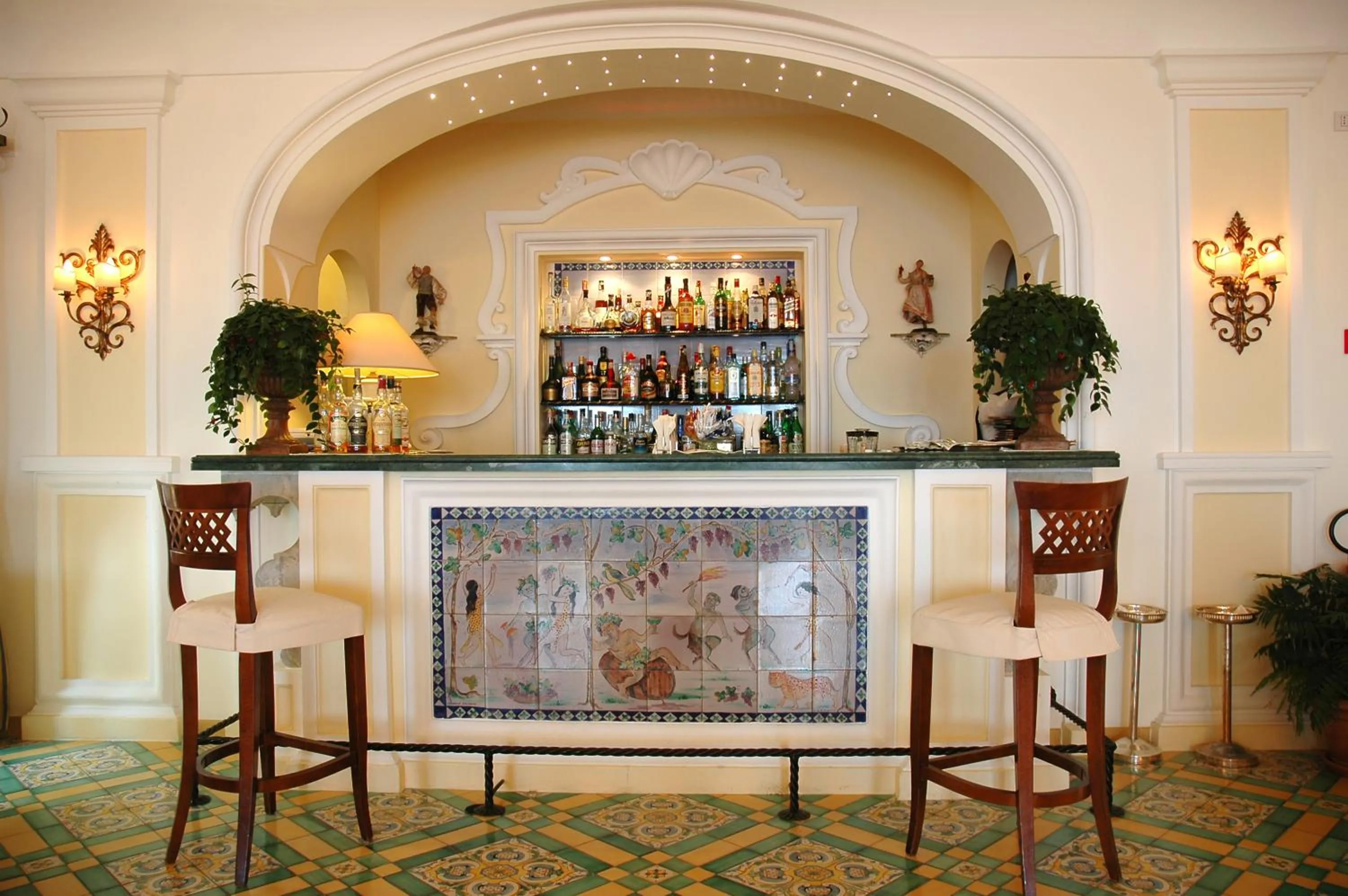 Lounge or bar in Buca Di Bacco