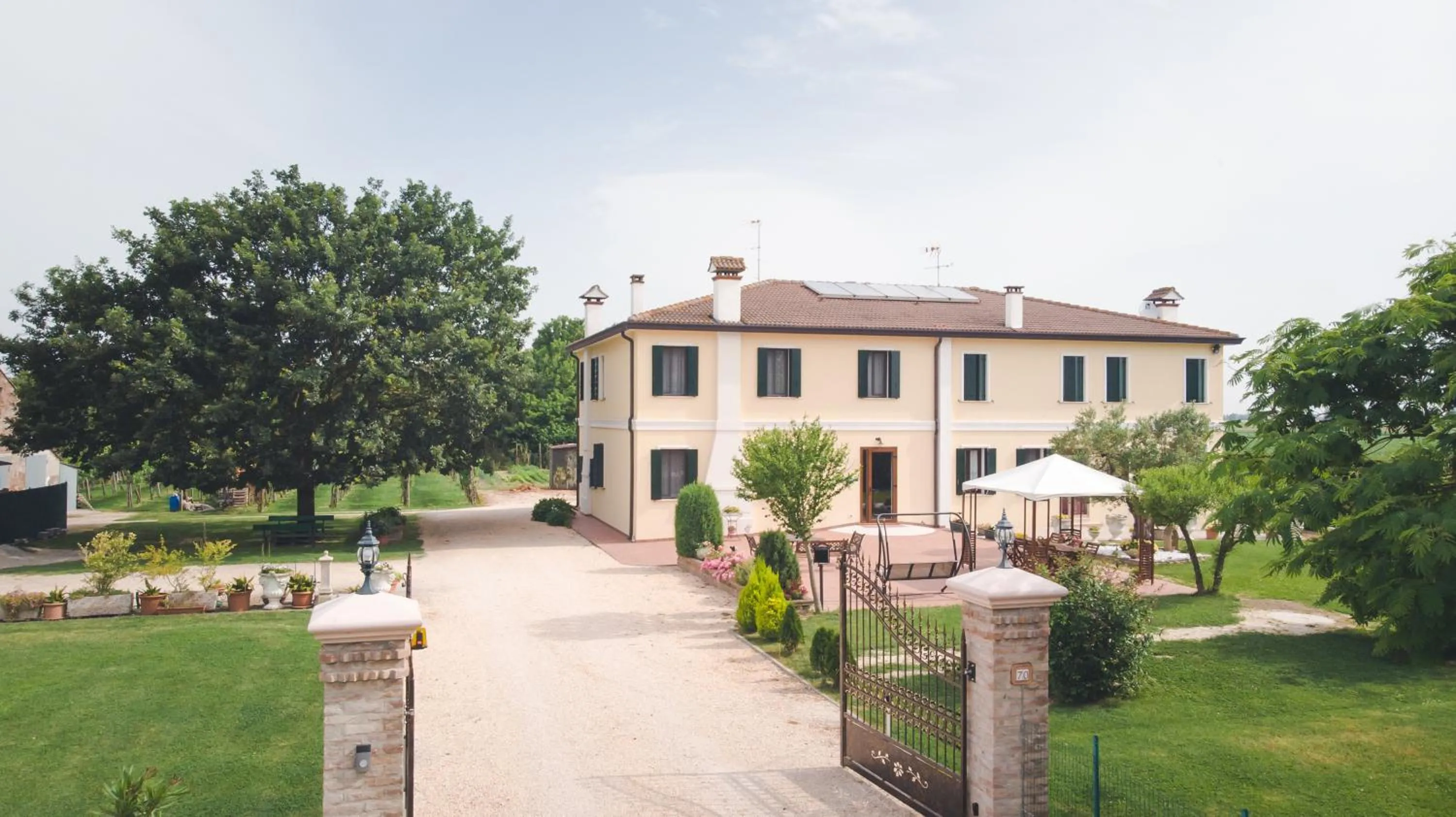 Garden in AgriB&B Corte Burchio