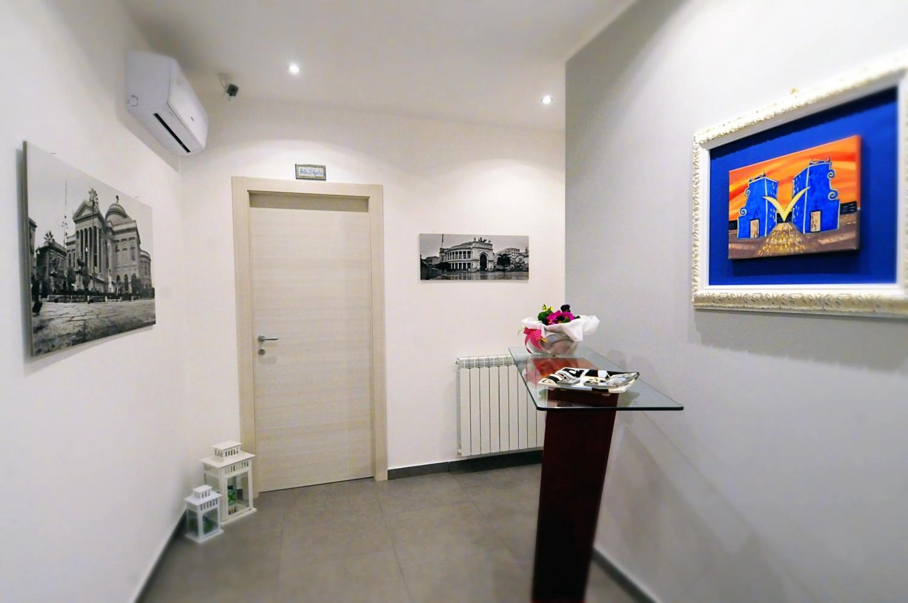 Lobby or reception in B&B Le Porte Del Centro
