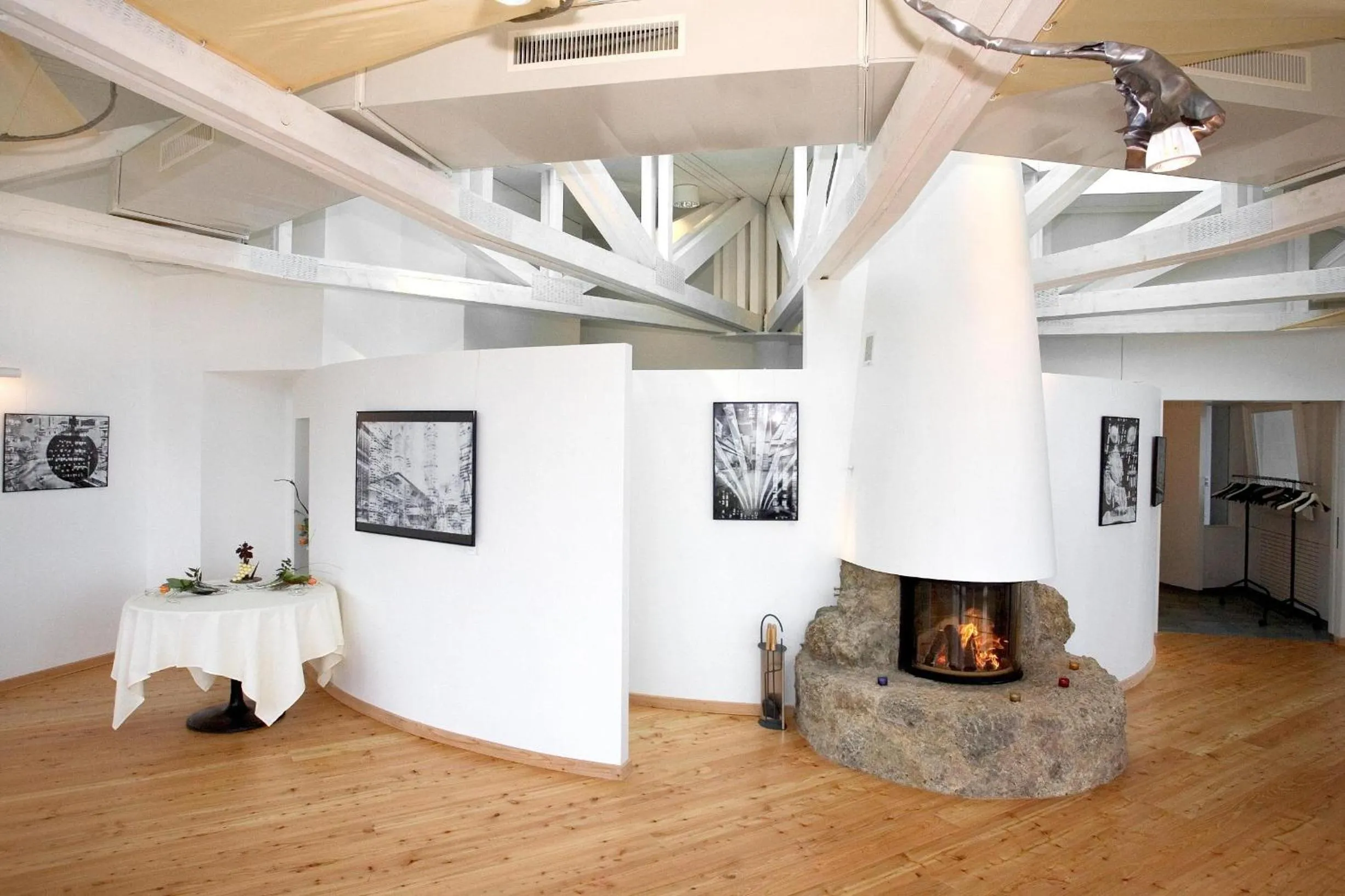 Restaurant/places to eat in Romantik Hotel le Vignier