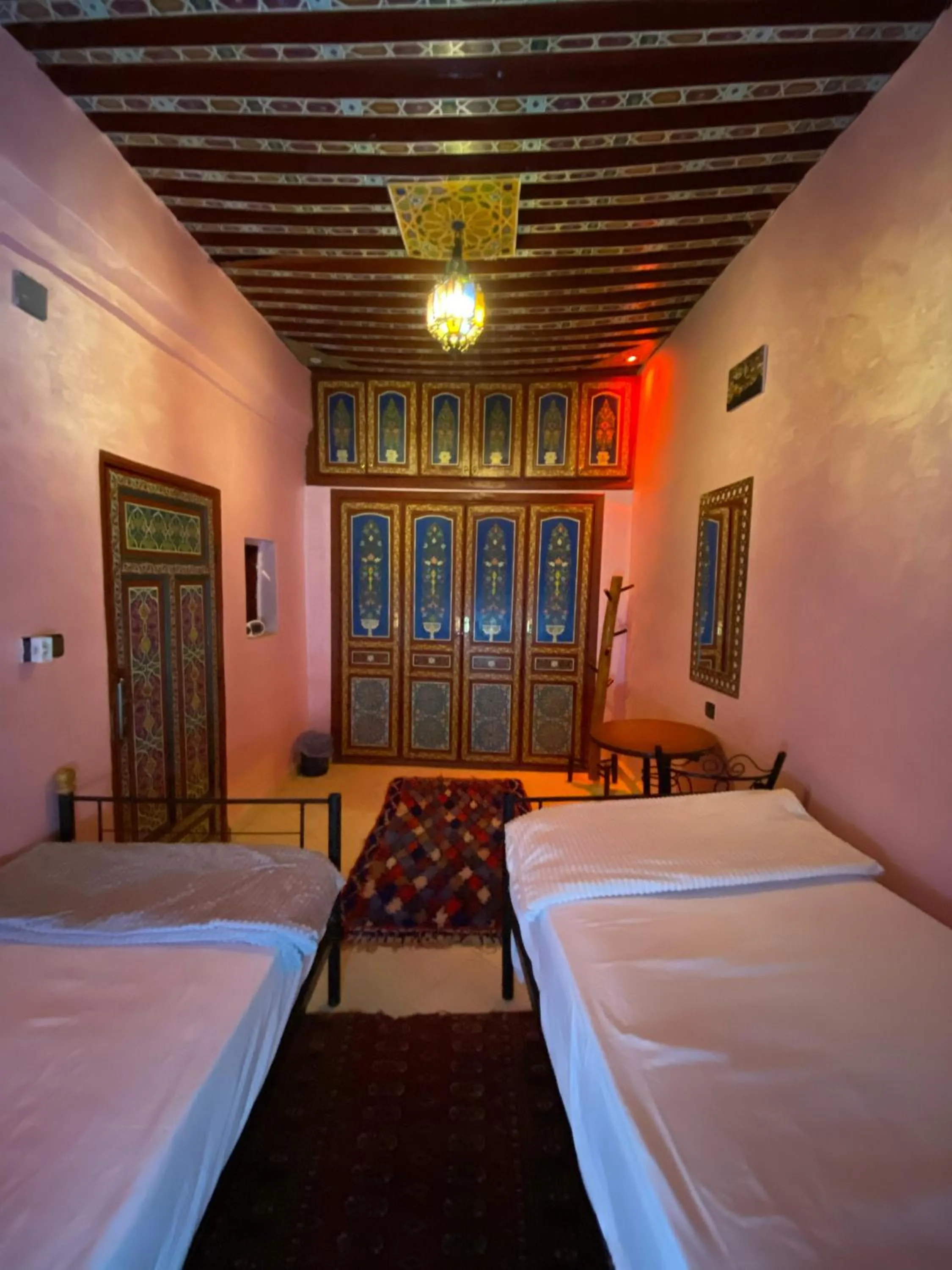 Bed in la Kasbah salam