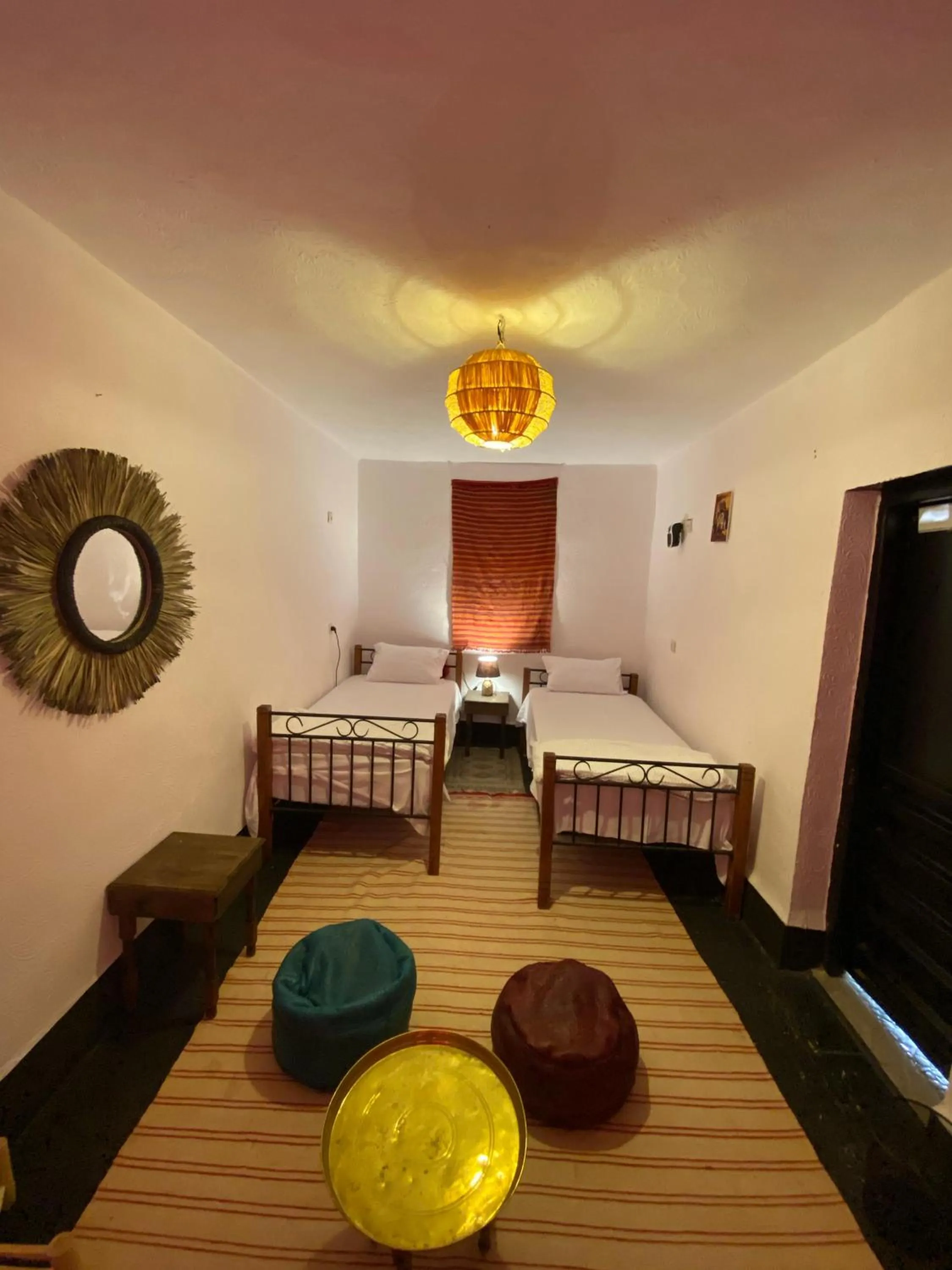 Bed in la Kasbah salam