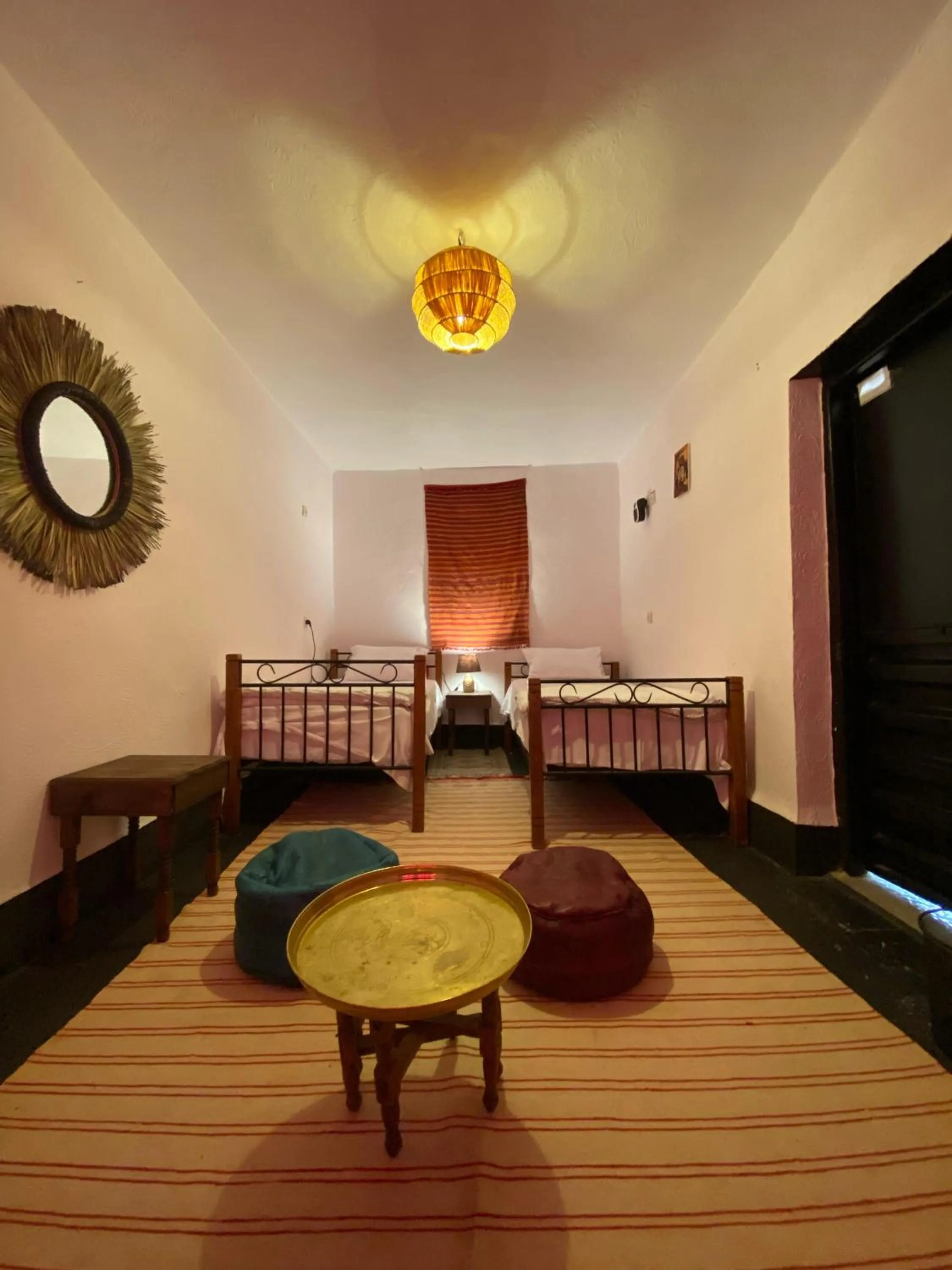 Bed in la Kasbah salam