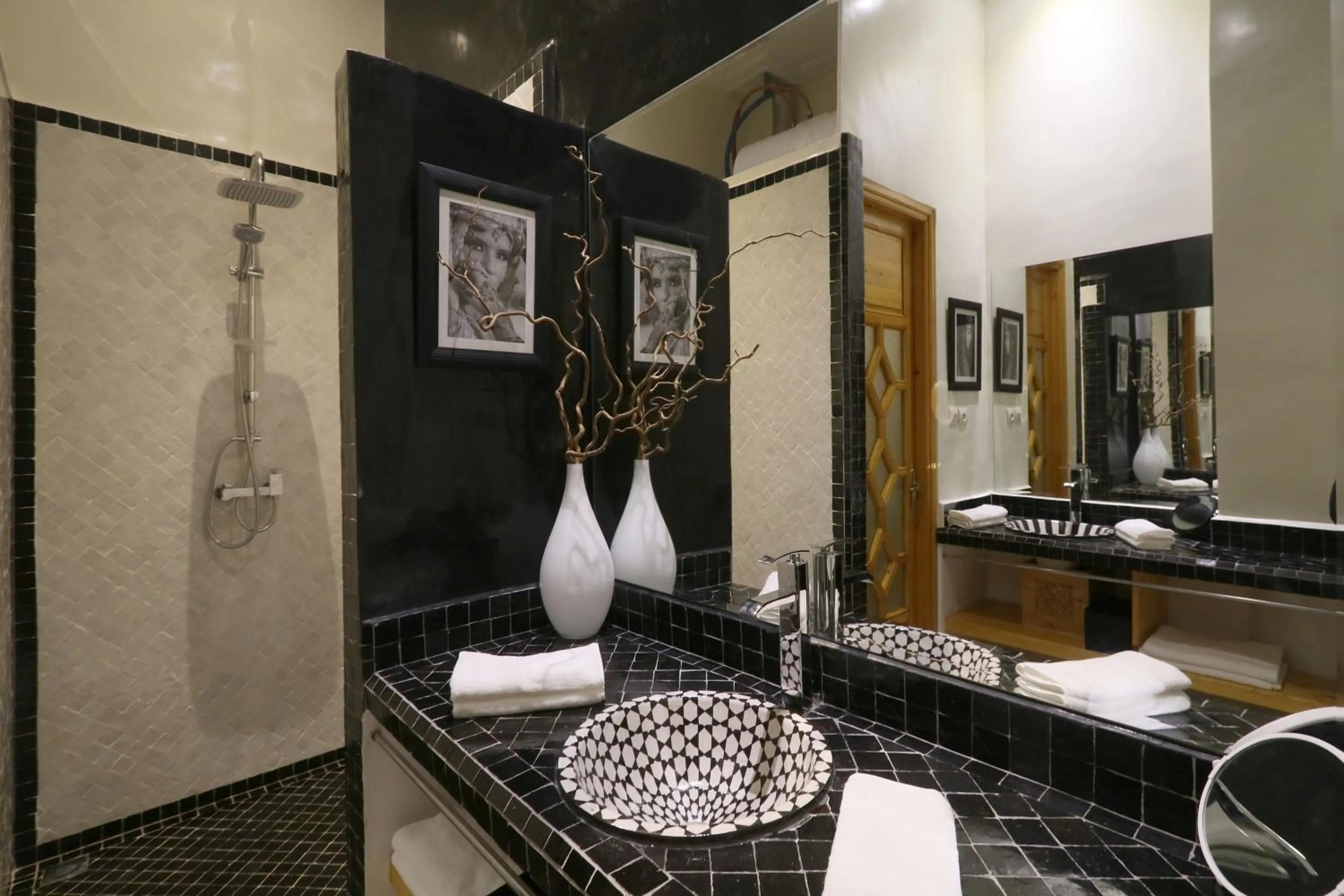 Shower in Riad Andallaspa