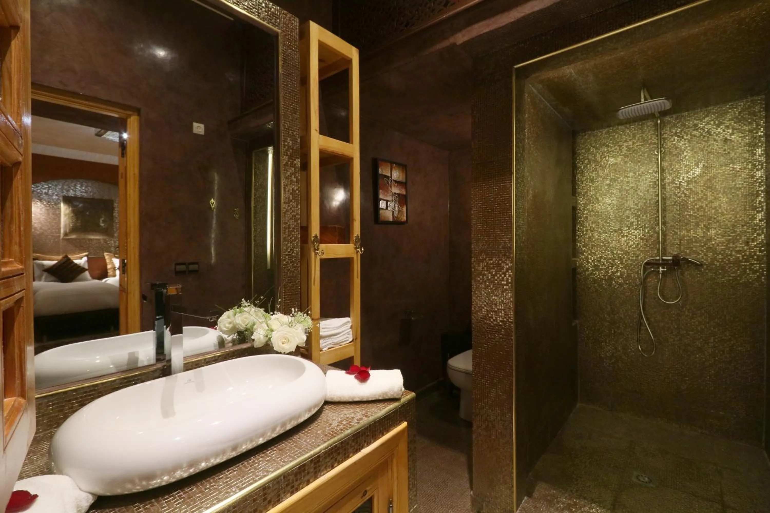 Shower, Bed in Riad Andallaspa