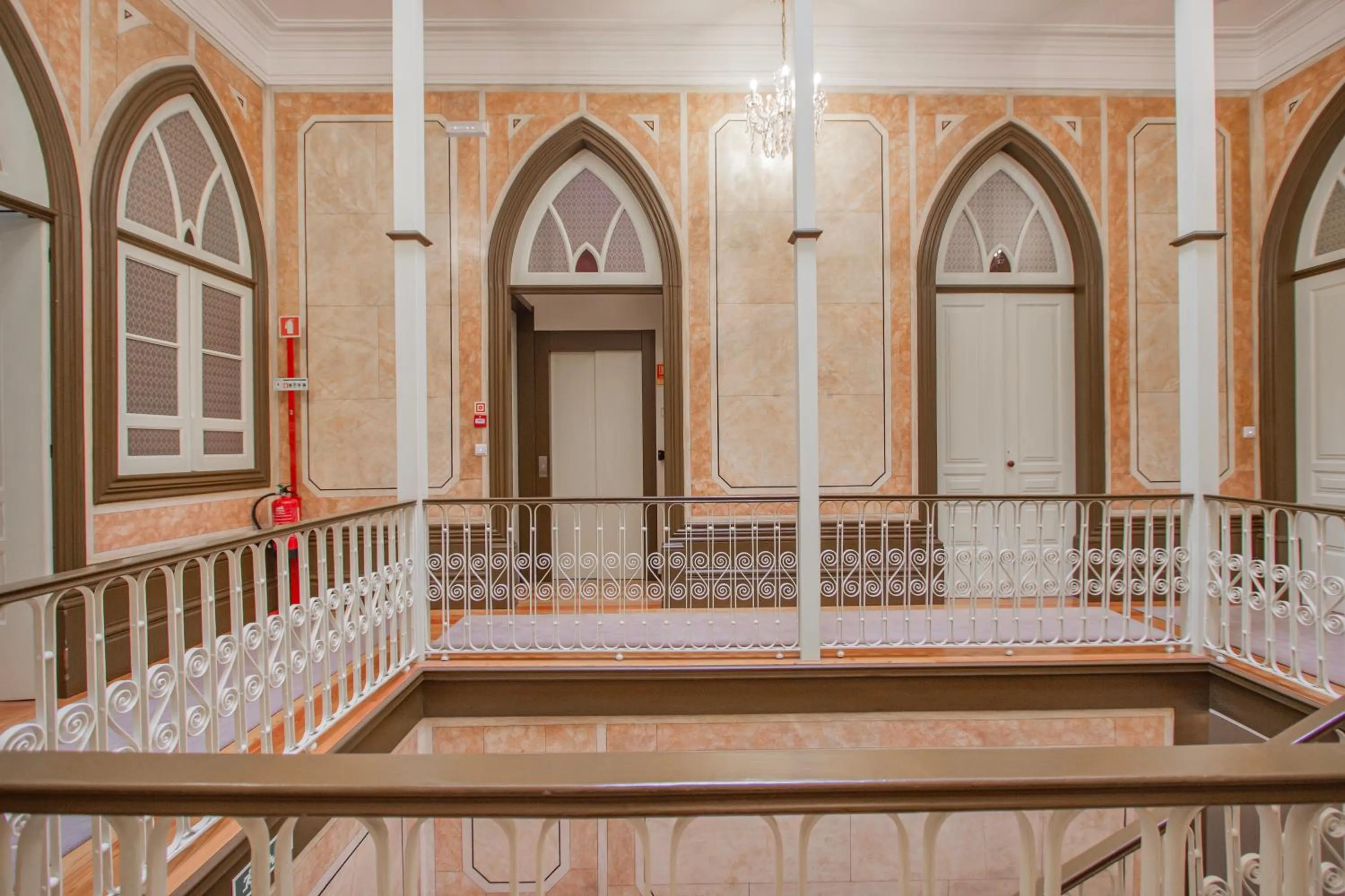 elevator in Dom José Alojamentos by Guestify