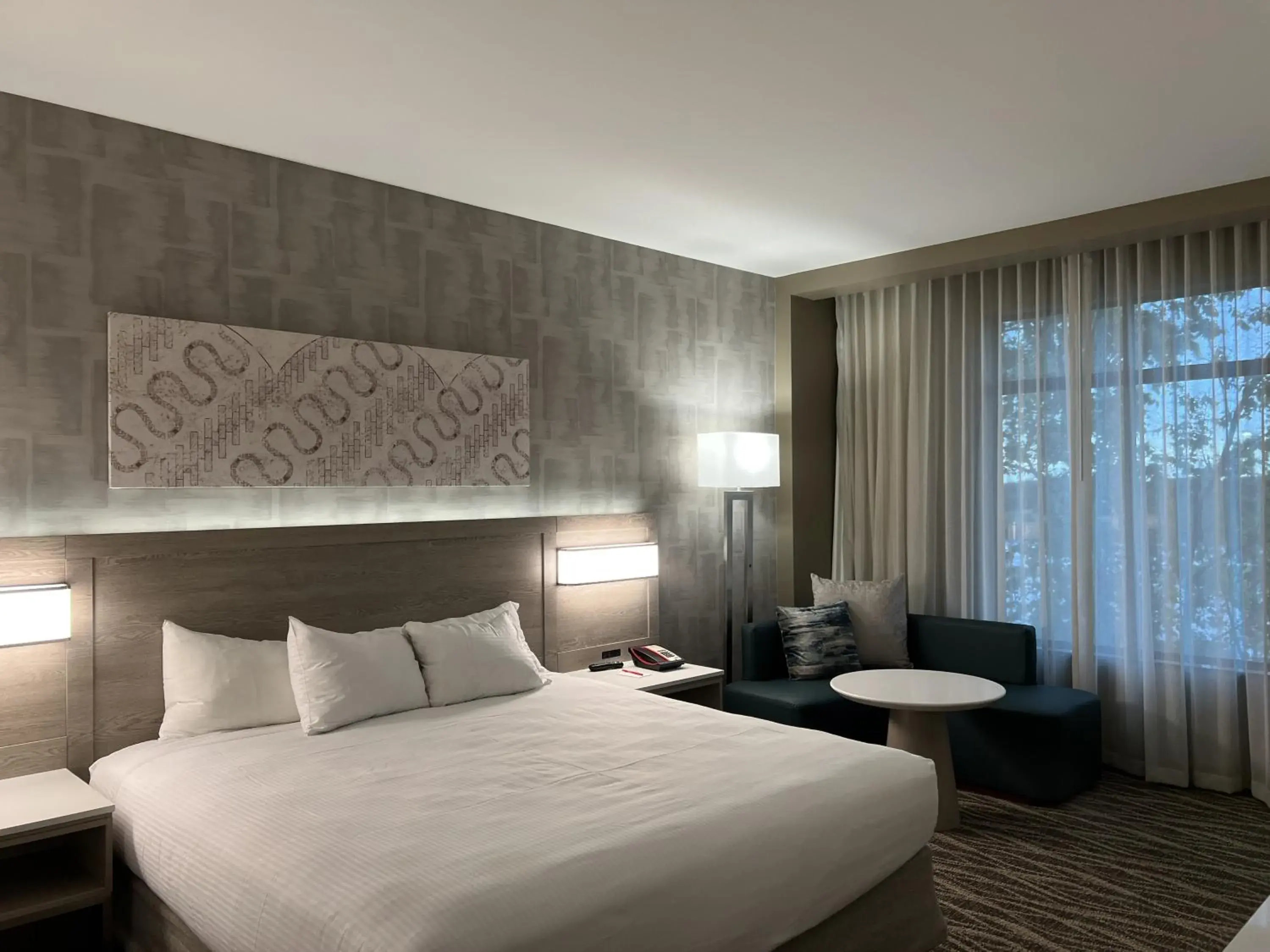 Deluxe King Room - single occupancy in Cherokee Casino West Siloam Springs Resort Deluxe King Room - single occupancy in Cherokee Casino West Siloam Springs Resort