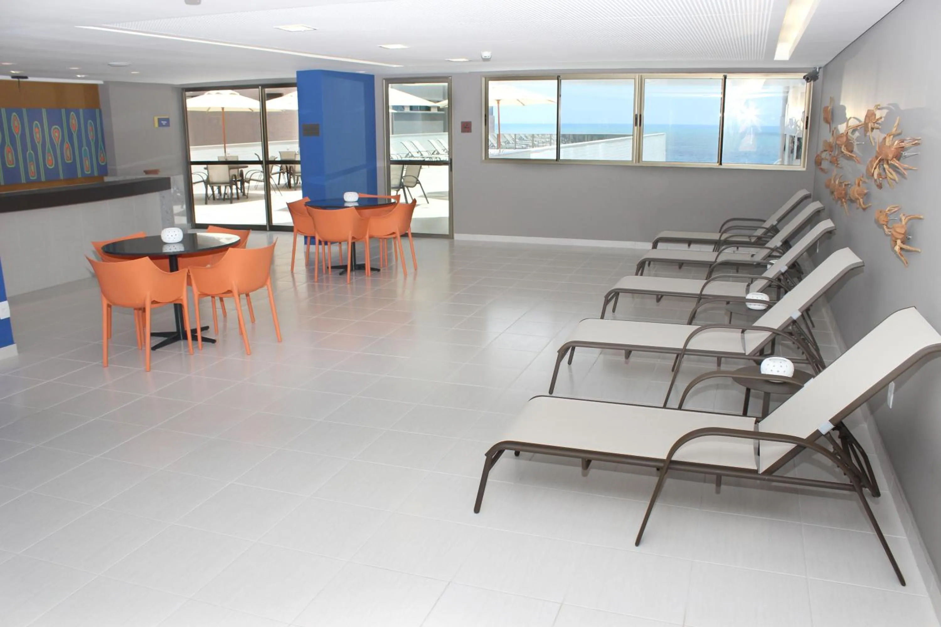 Flat Beach Class Executive